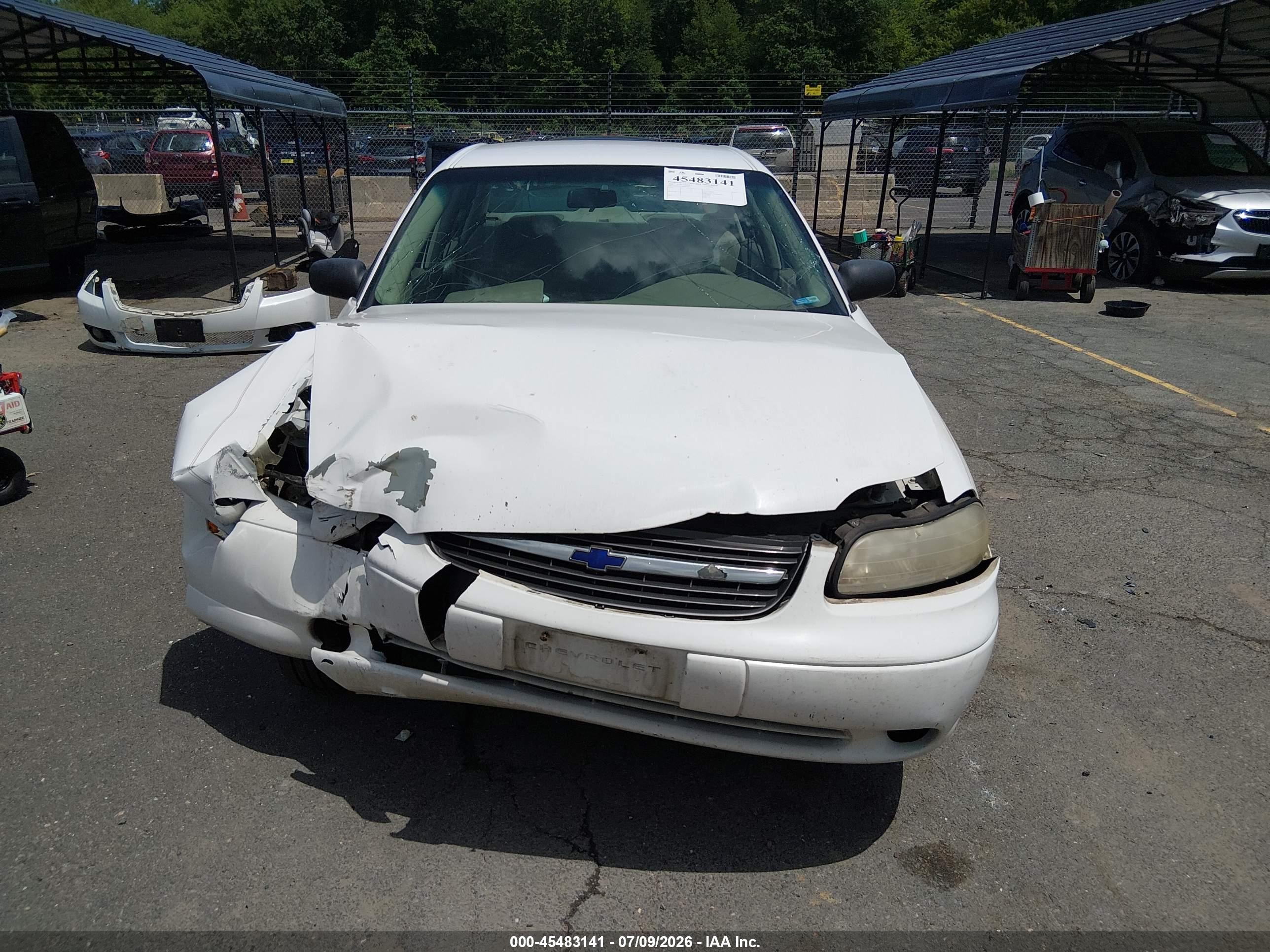 2004 Chevrolet Classic   White vin: 1G1ND52F14M564997