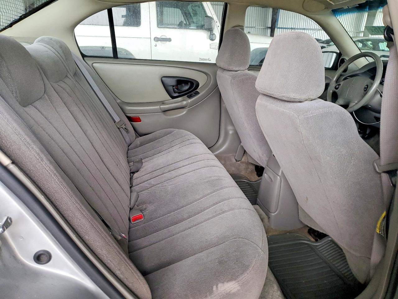 2004 Chevrolet Classic Серый vin: 1G1ND52F14M584943