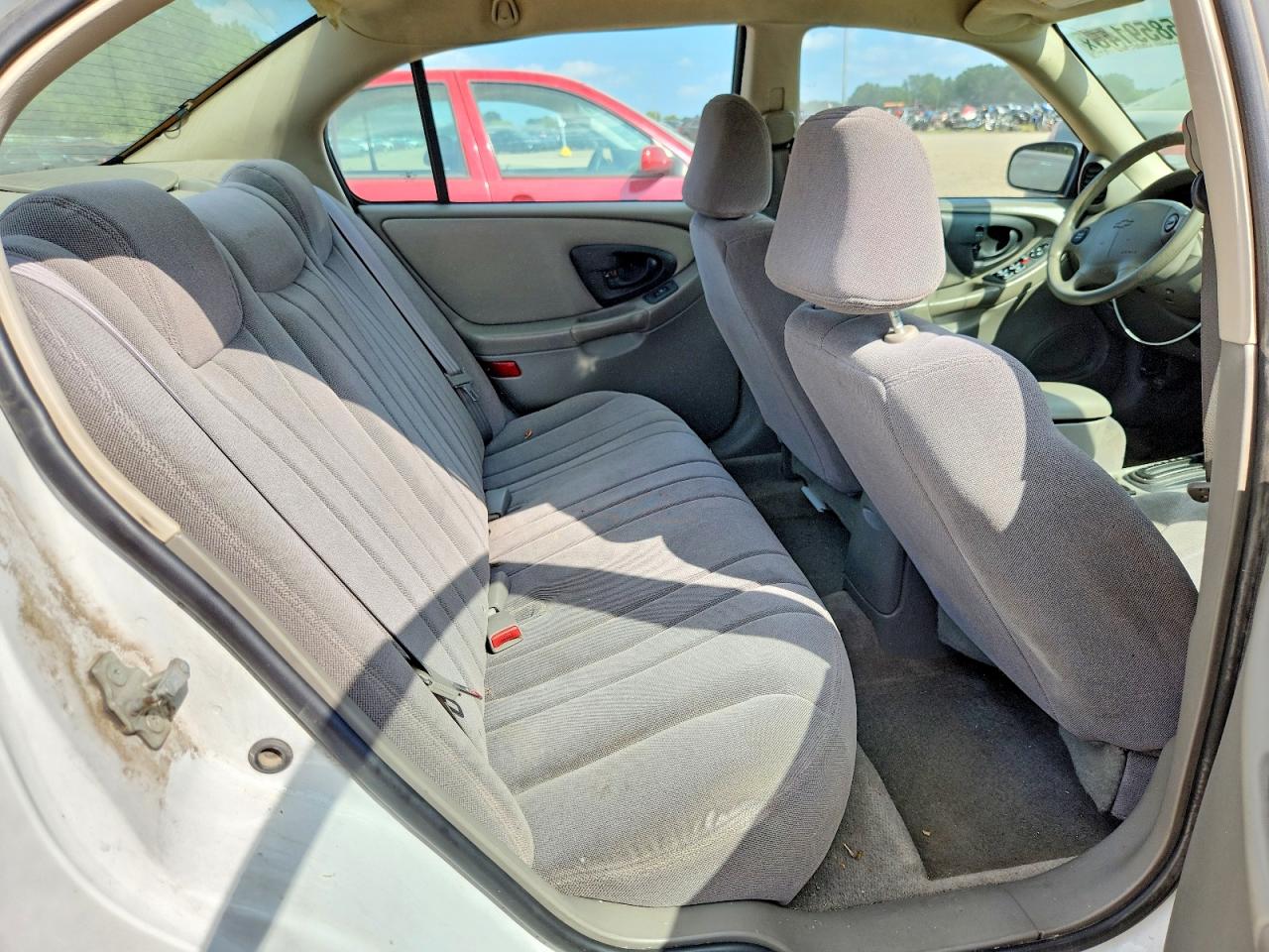 2005 Chevrolet Classic Белый vin: 1G1ND52F15M106751