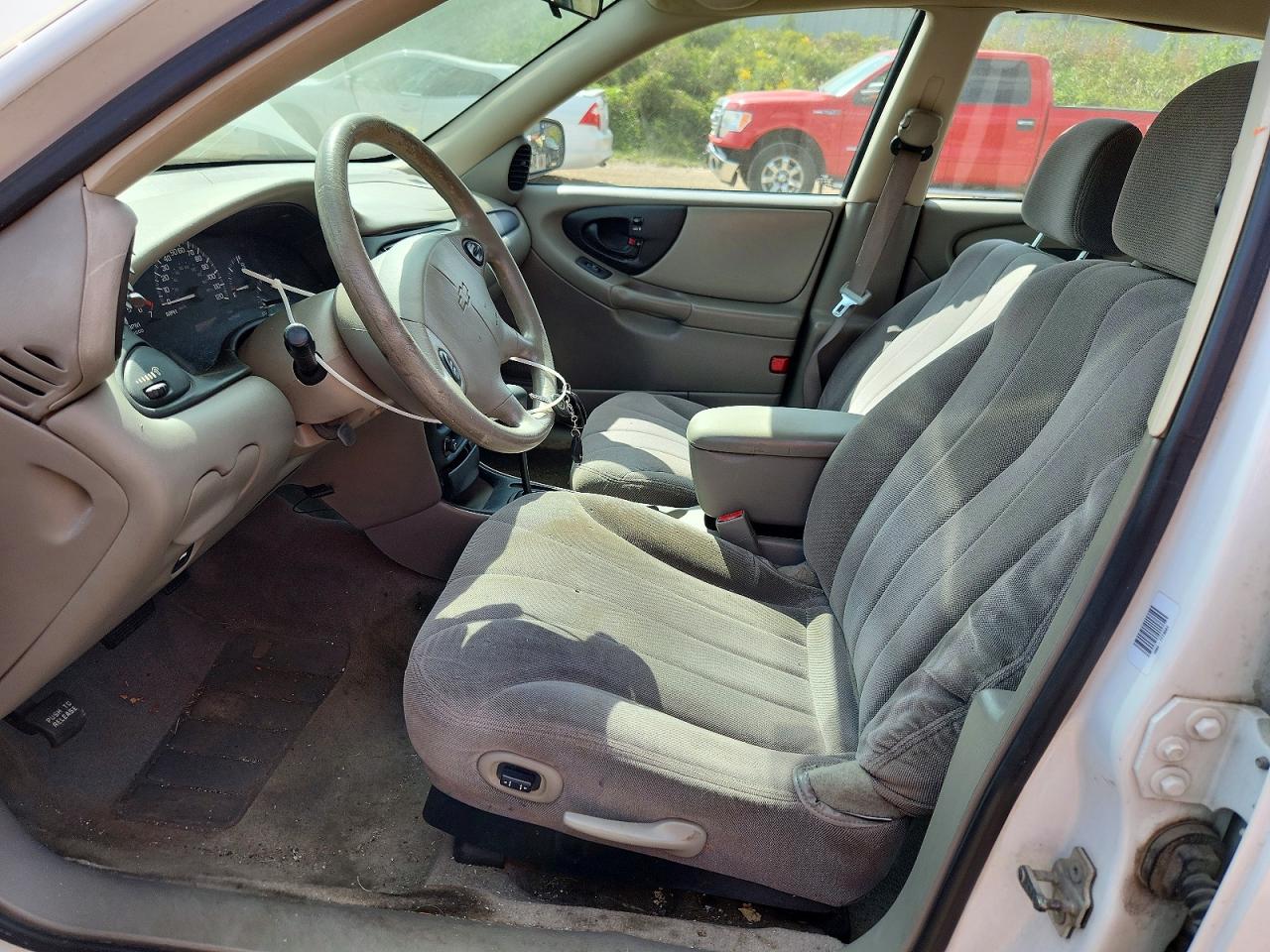 2005 Chevrolet Classic Белый vin: 1G1ND52F15M106751
