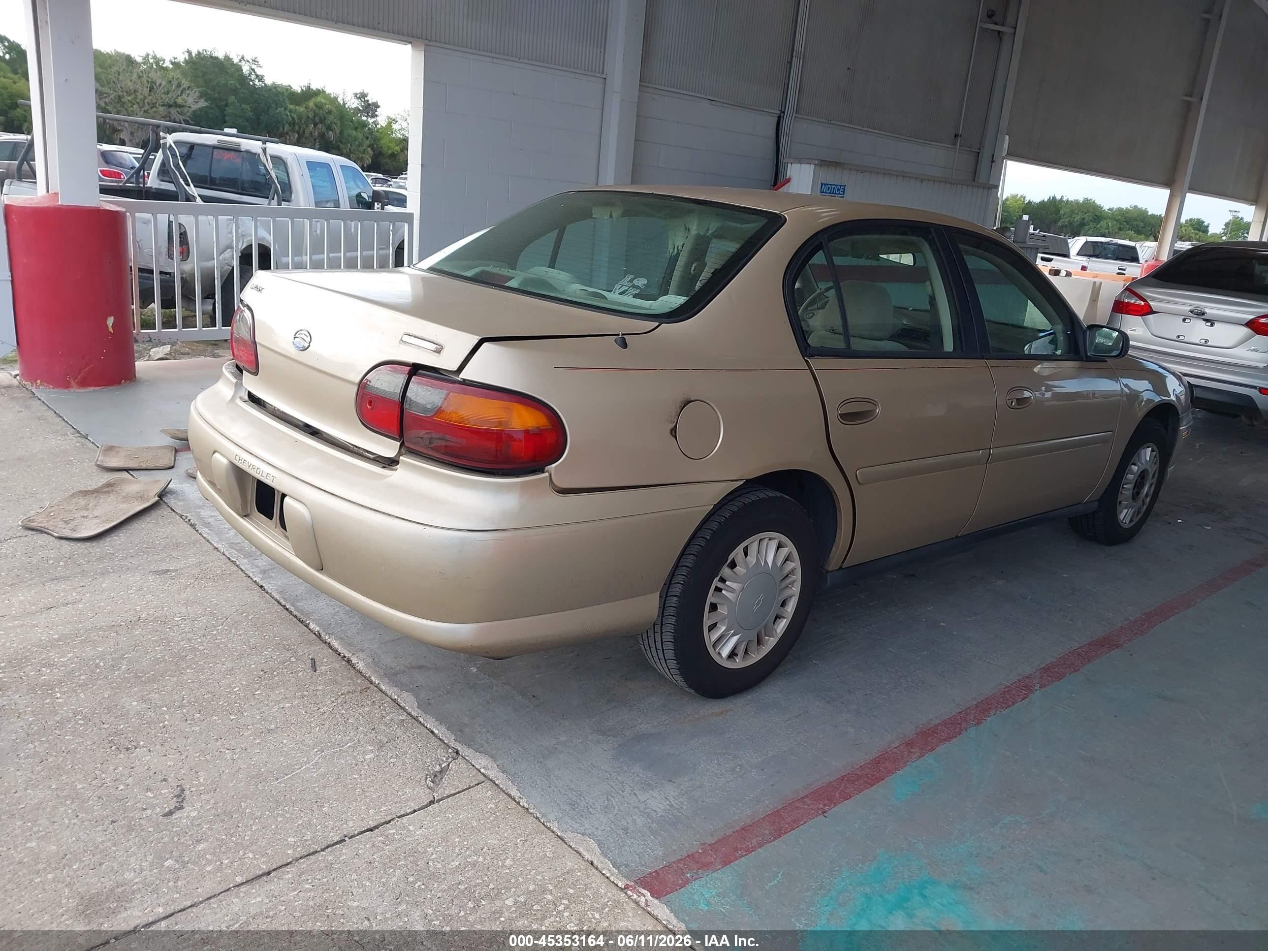 2005 Chevrolet Classic Gold vin: 1G1ND52F35M166806