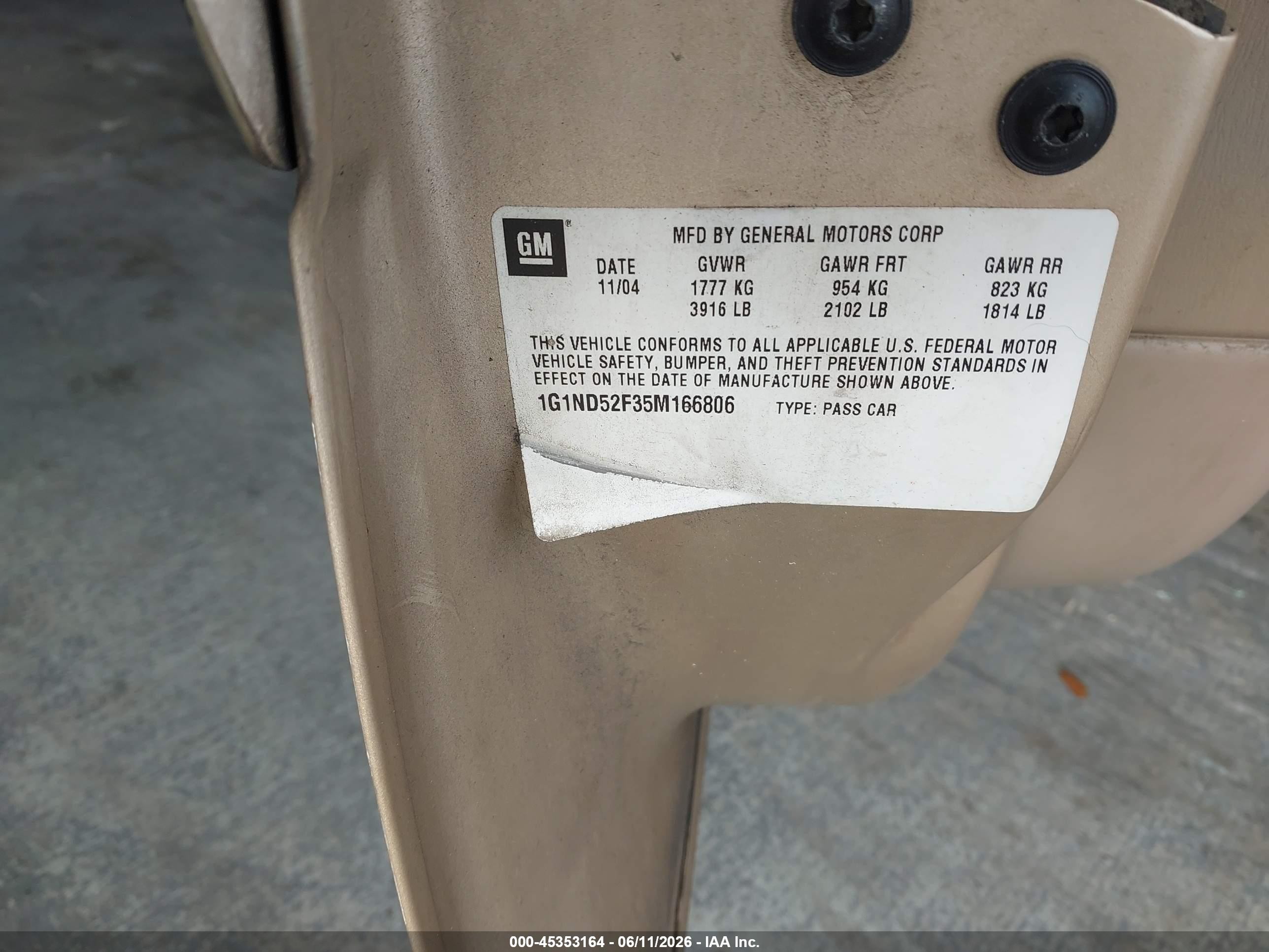 2005 Chevrolet Classic Gold vin: 1G1ND52F35M166806