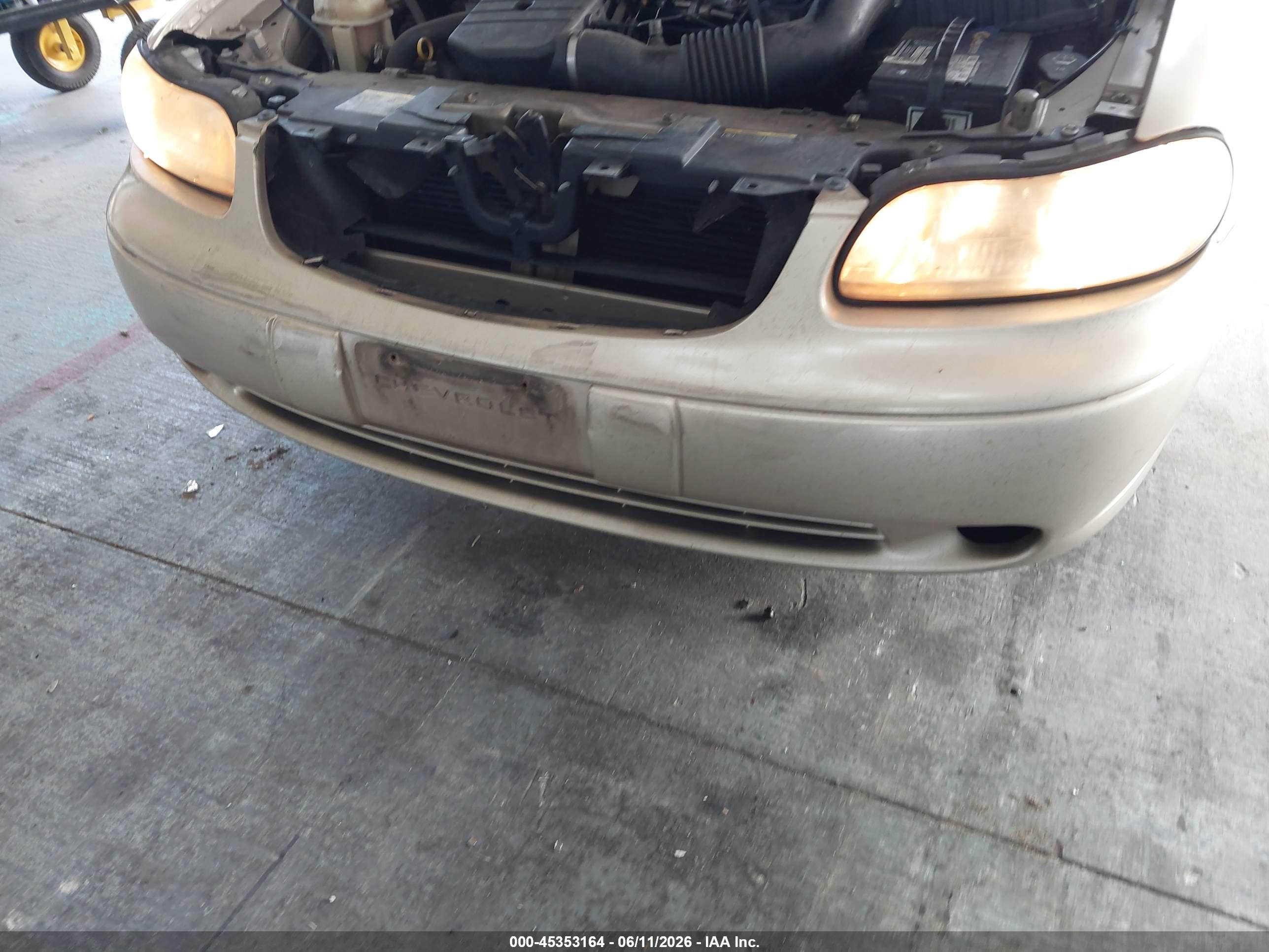 2005 Chevrolet Classic Gold vin: 1G1ND52F35M166806