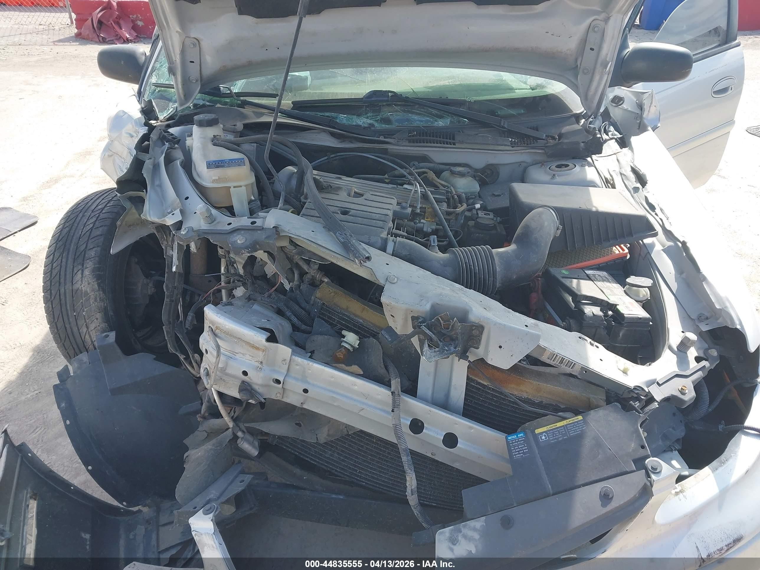 2005 Chevrolet Classic   Silver vin: 1G1ND52F35M221657