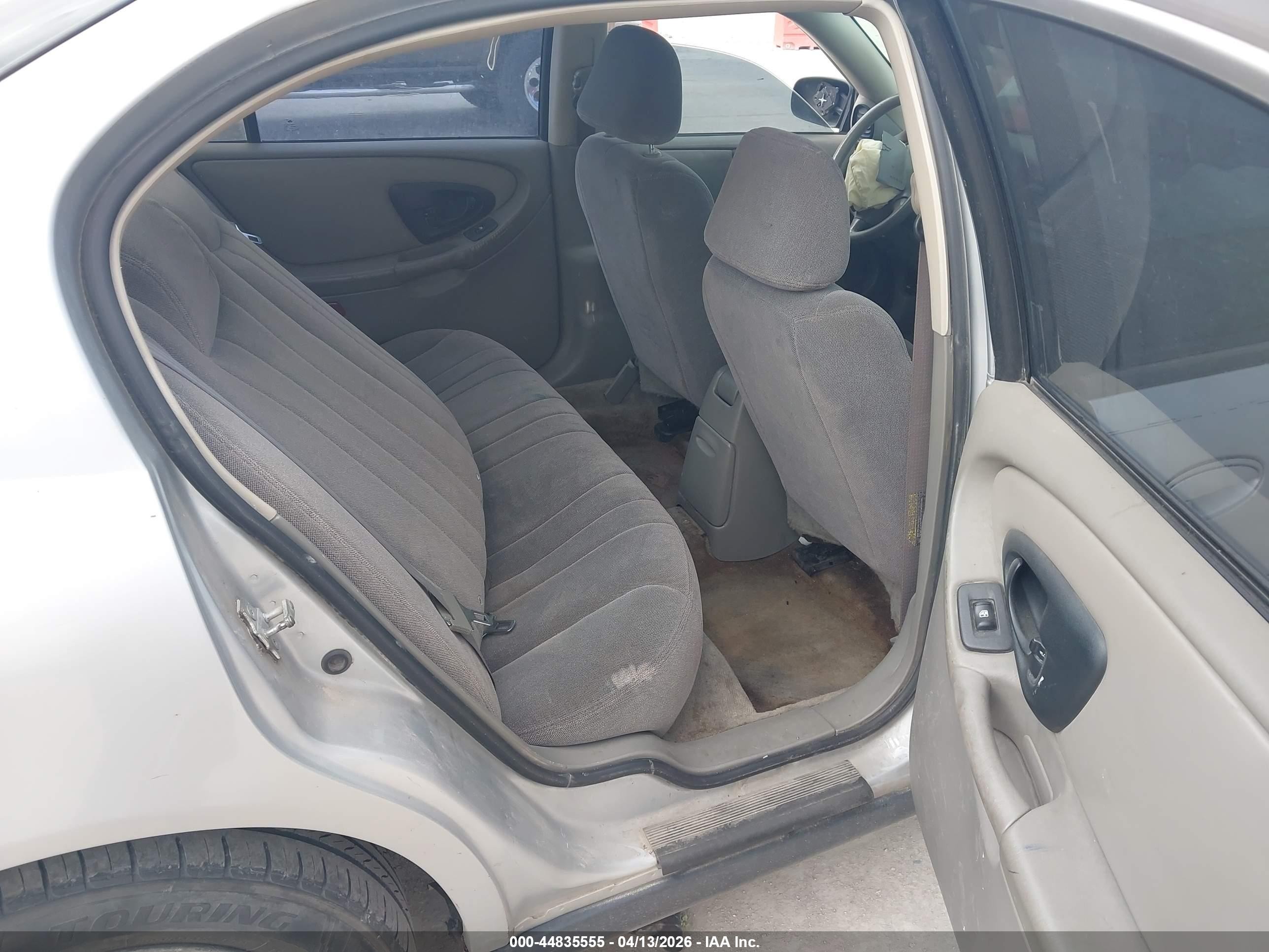 2005 Chevrolet Classic   Silver vin: 1G1ND52F35M221657