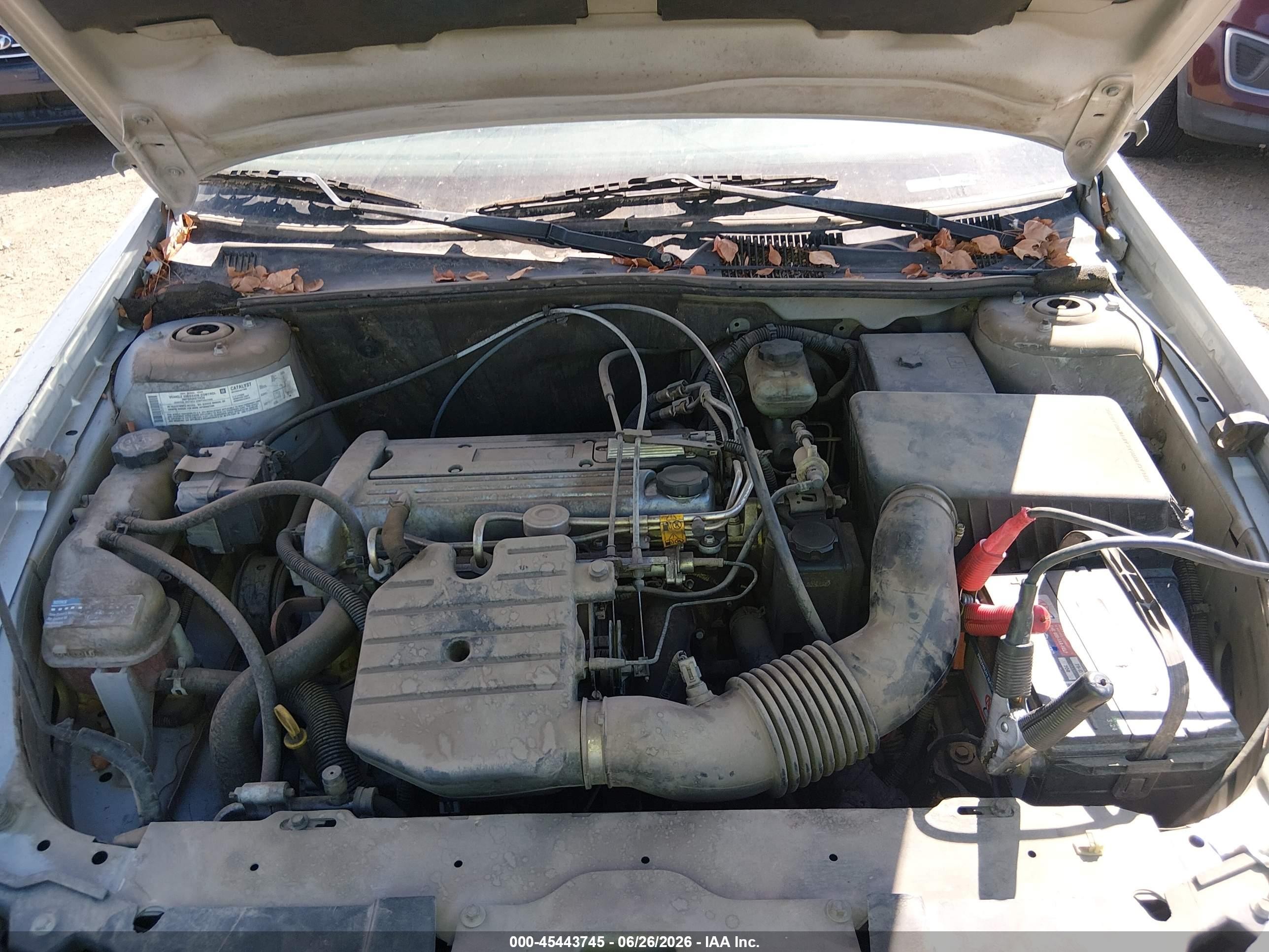 2004 Chevrolet Classic   Серебряный vin: 1G1ND52F44M514658