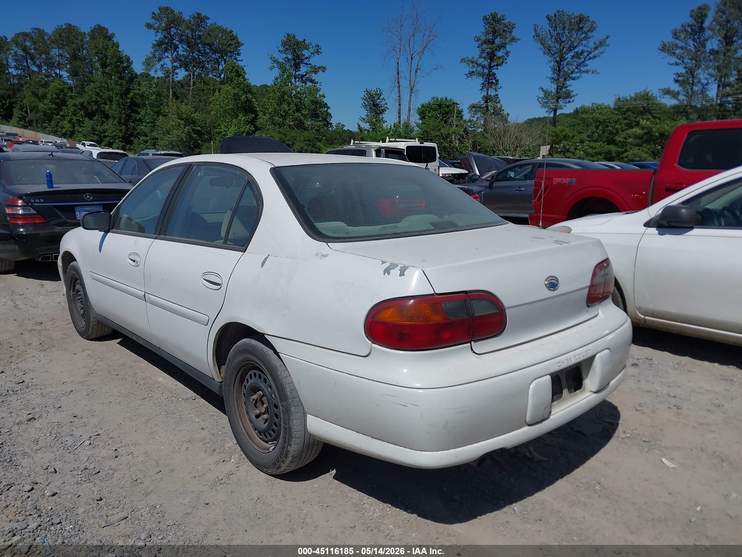 2004 Chevrolet Classic   White vin: 1G1ND52F44M562774