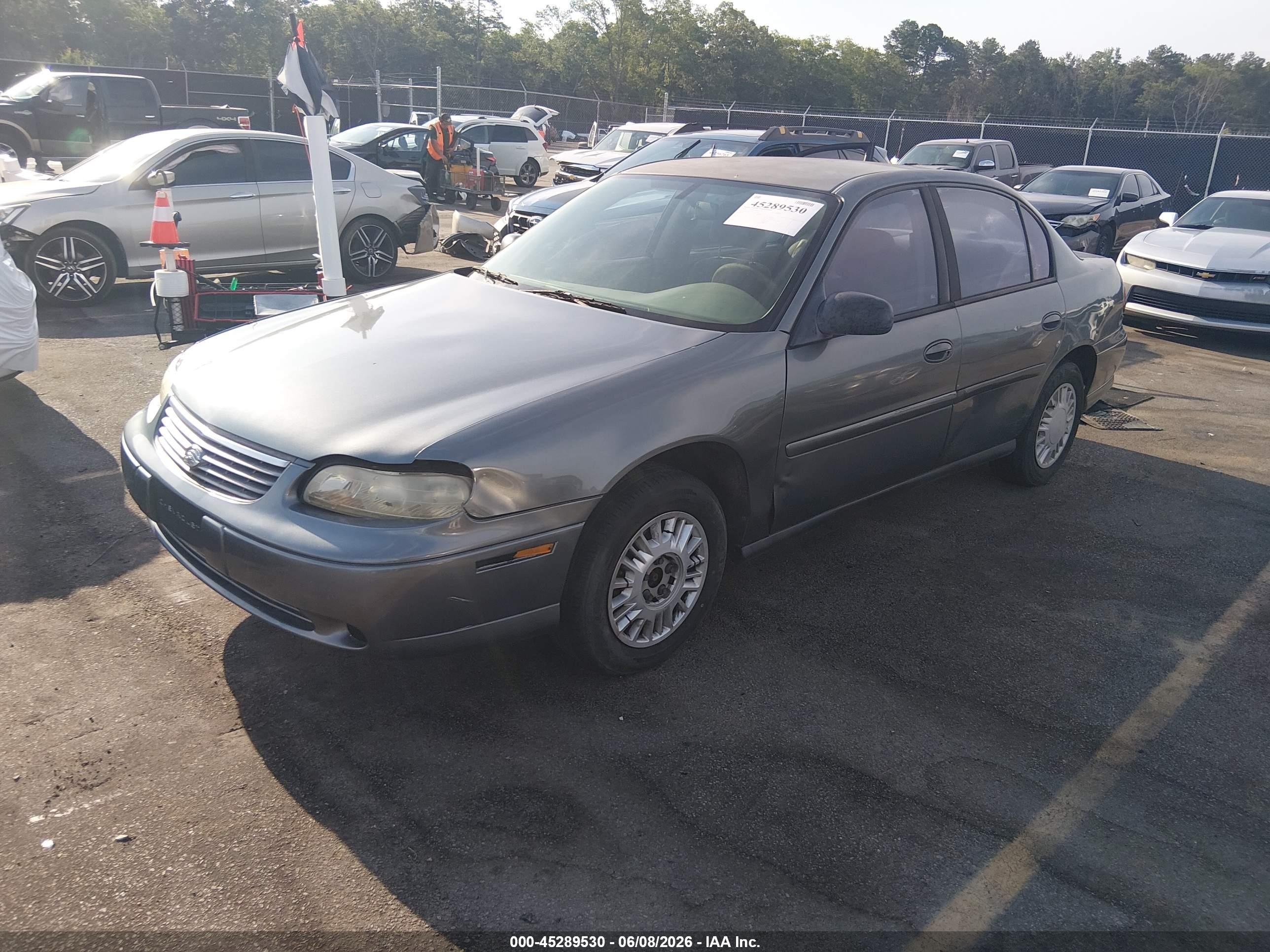 2005 Chevrolet Classic   Blue vin: 1G1ND52F45M177698