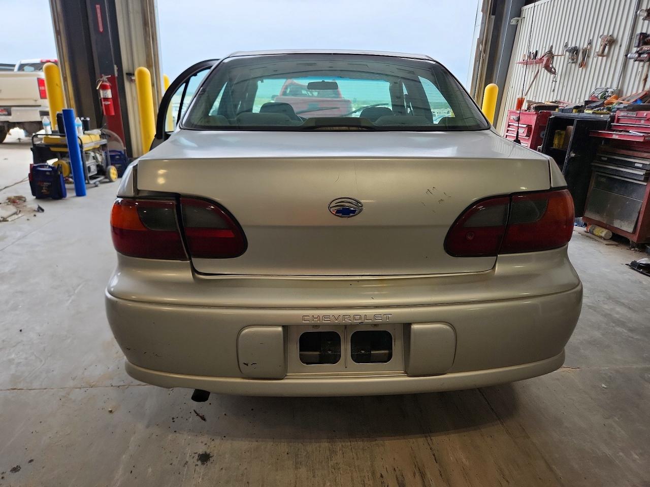 2004 Chevrolet Malibu Silver vin: 1G1ND52F54M605096