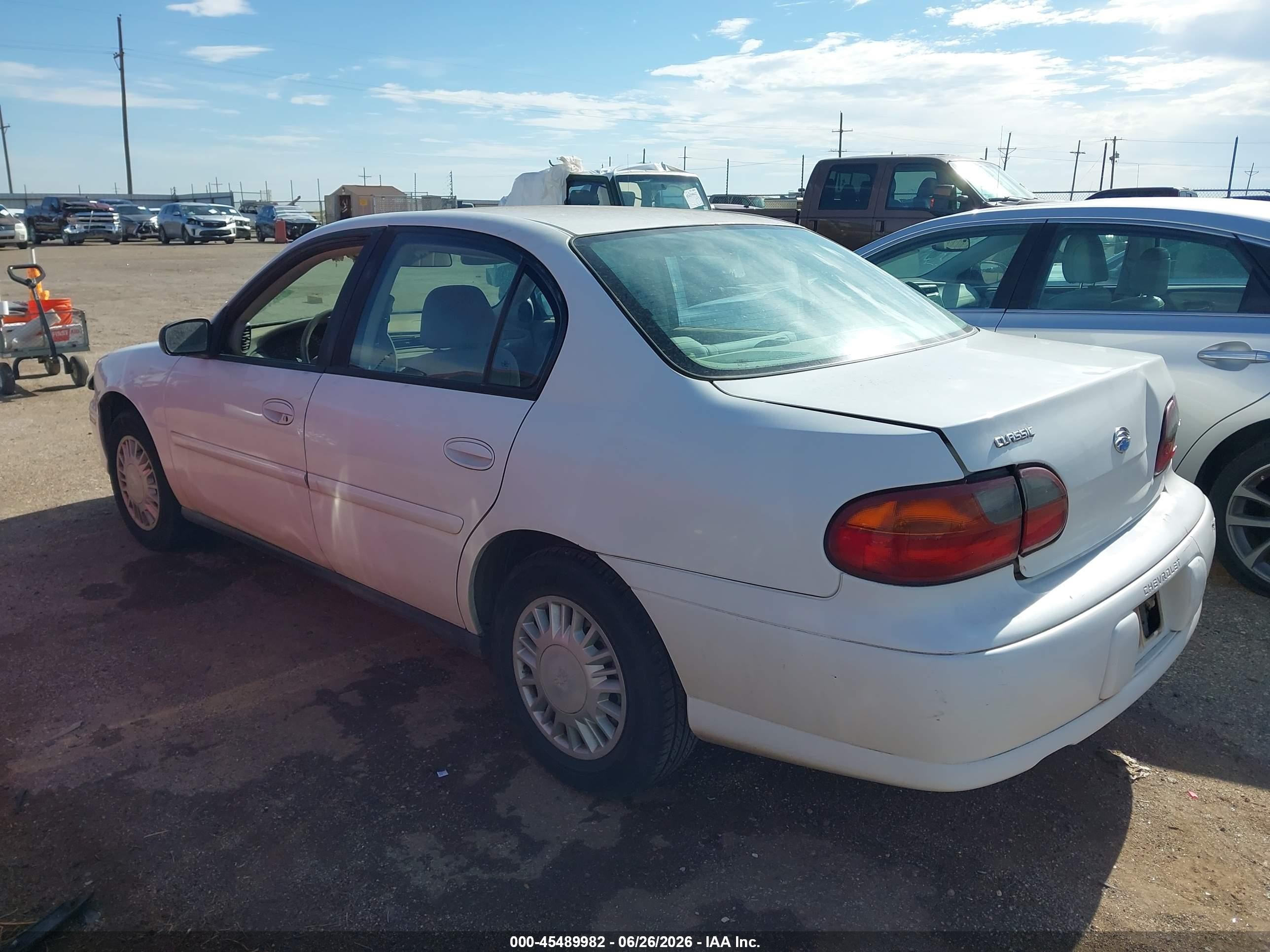 2004 Chevrolet Classic   White vin: 1G1ND52F54M653729