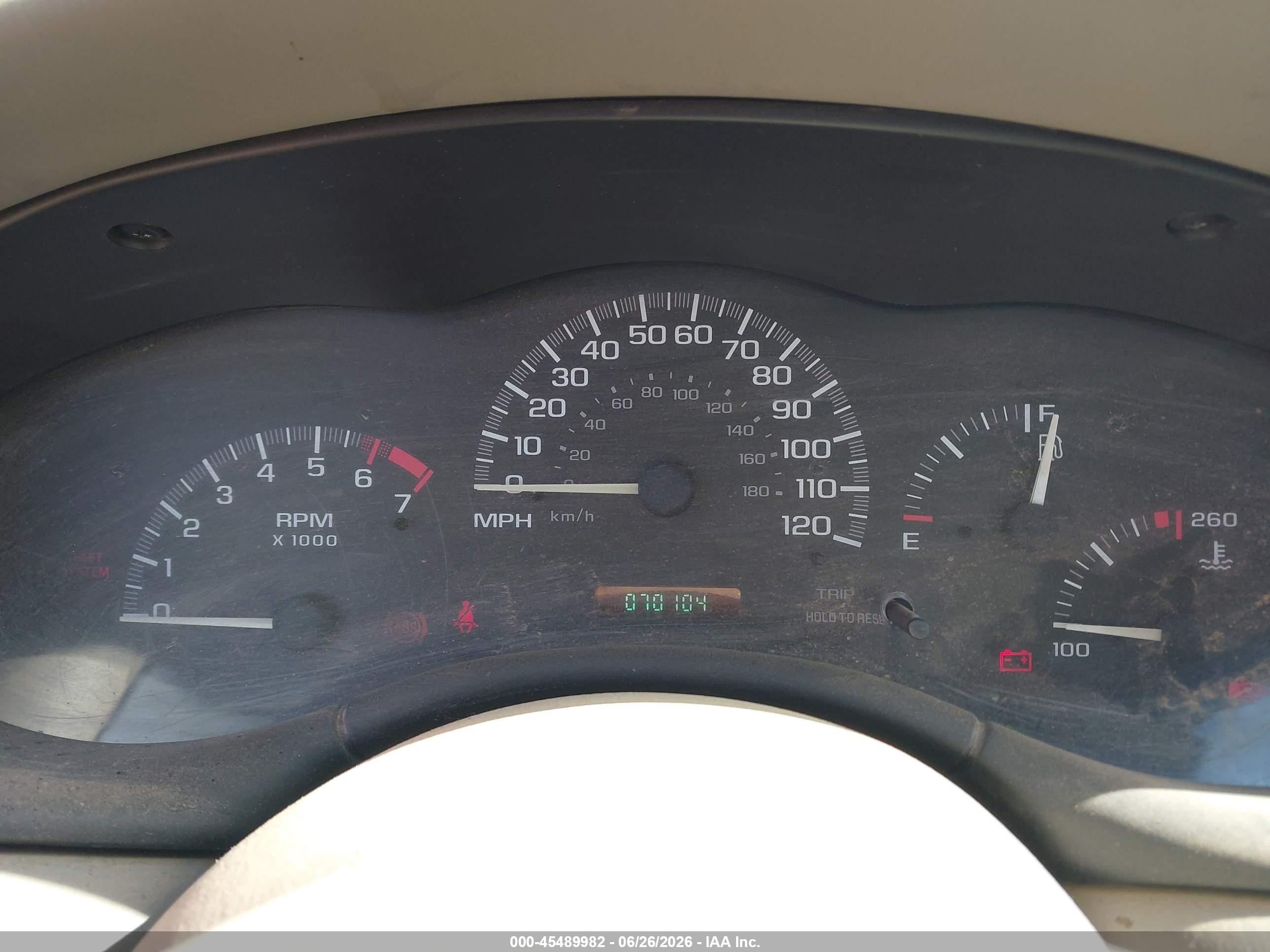 2004 Chevrolet Classic   White vin: 1G1ND52F54M653729