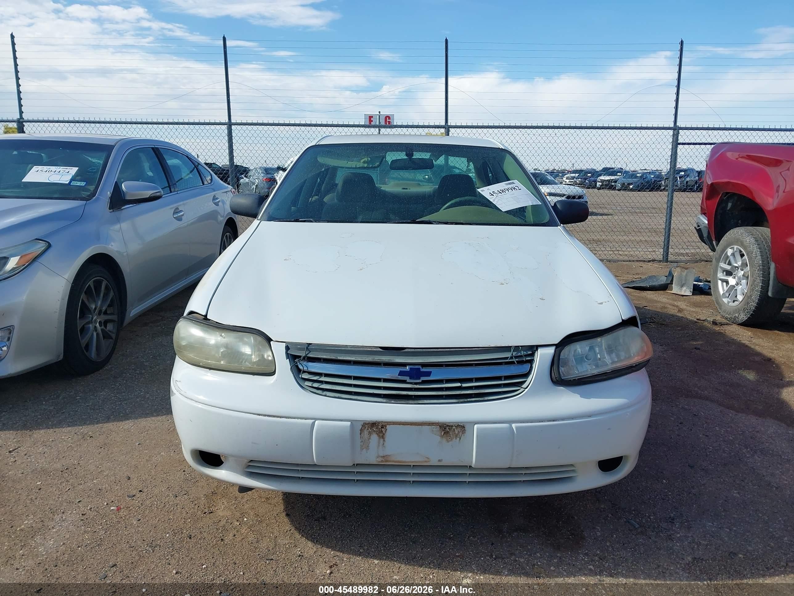 2004 Chevrolet Classic   White vin: 1G1ND52F54M653729