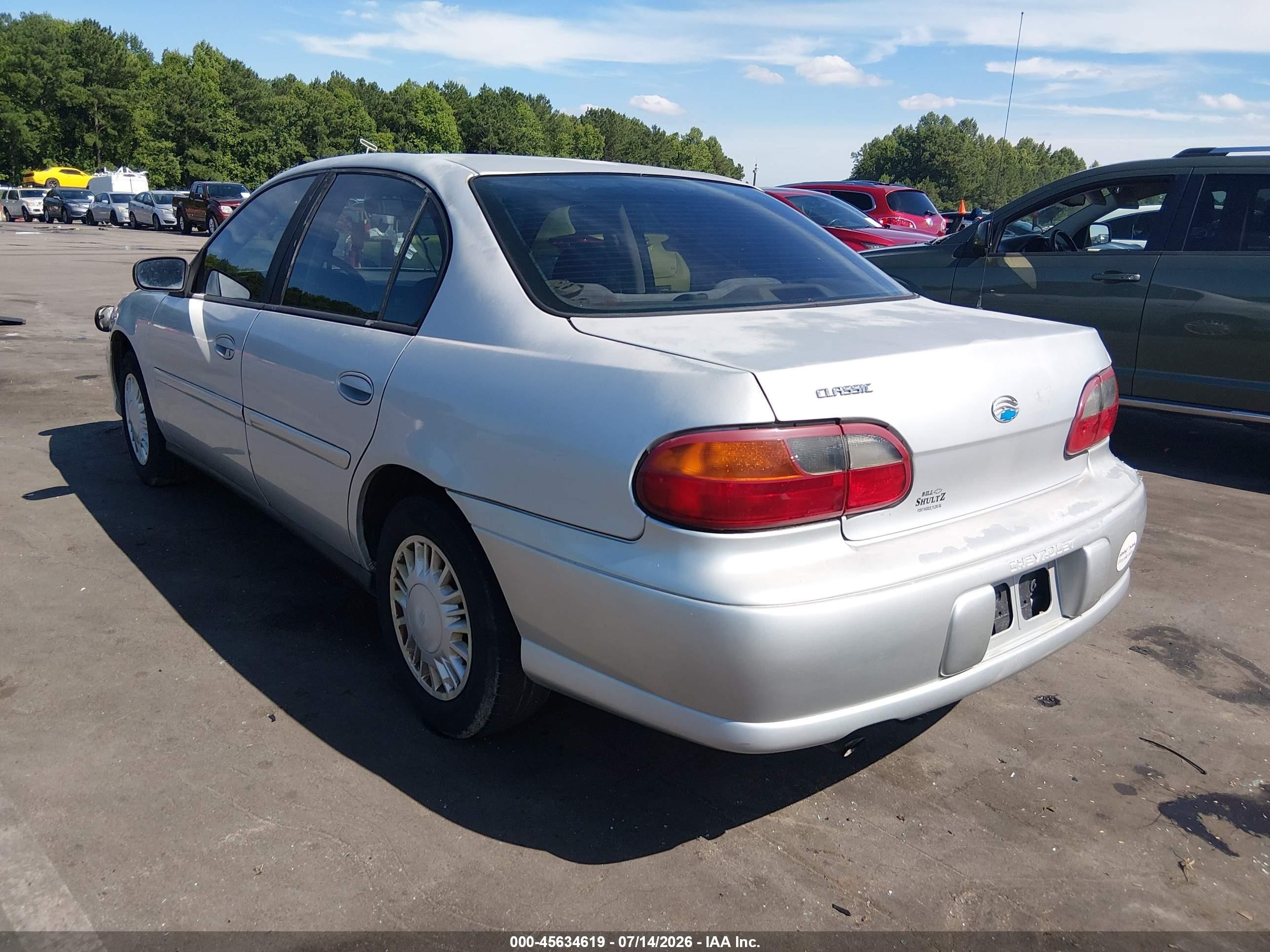 2004 Chevrolet Classic   Silver vin: 1G1ND52F64M539240