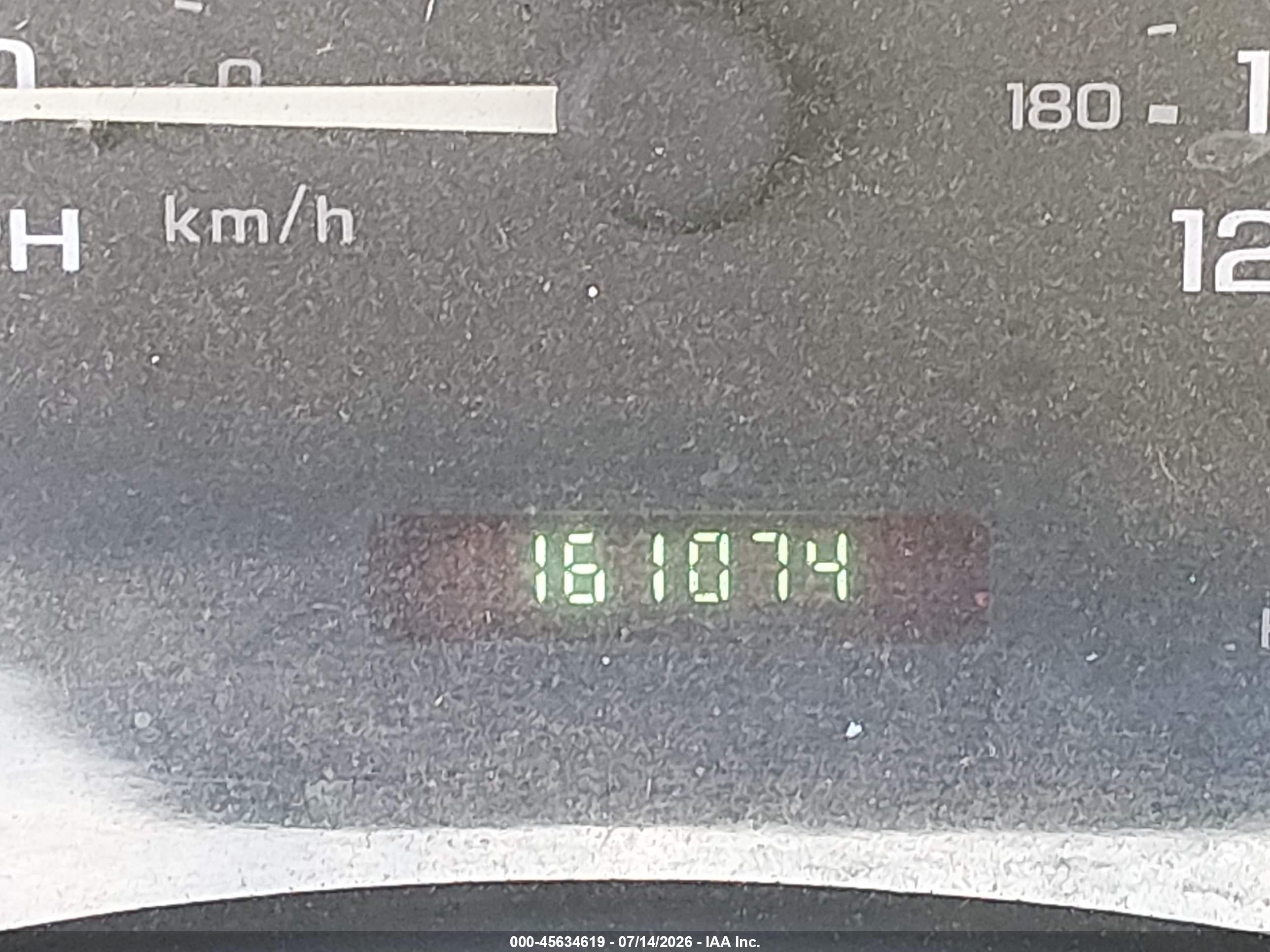 2004 Chevrolet Classic   Silver vin: 1G1ND52F64M539240