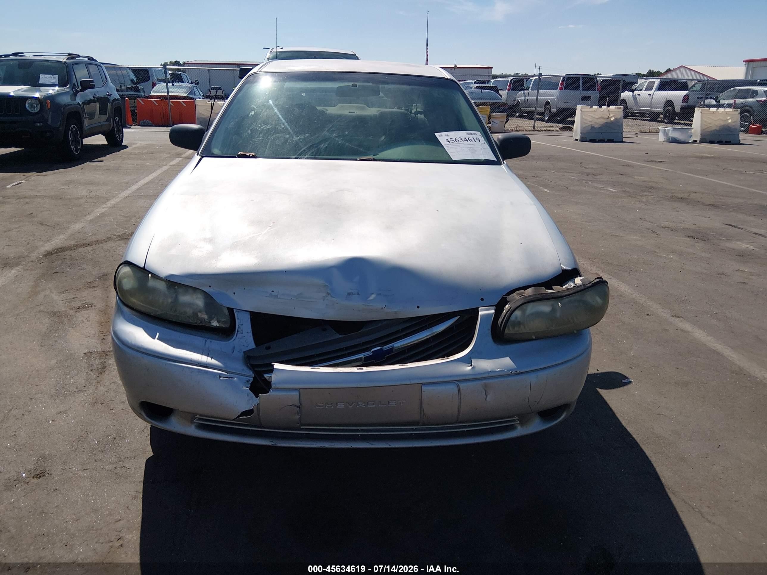 2004 Chevrolet Classic   Silver vin: 1G1ND52F64M539240