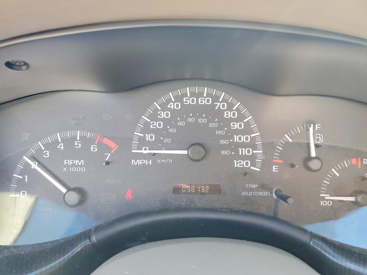 2004 Chevrolet Classic Tan vin: 1G1ND52F74M575146