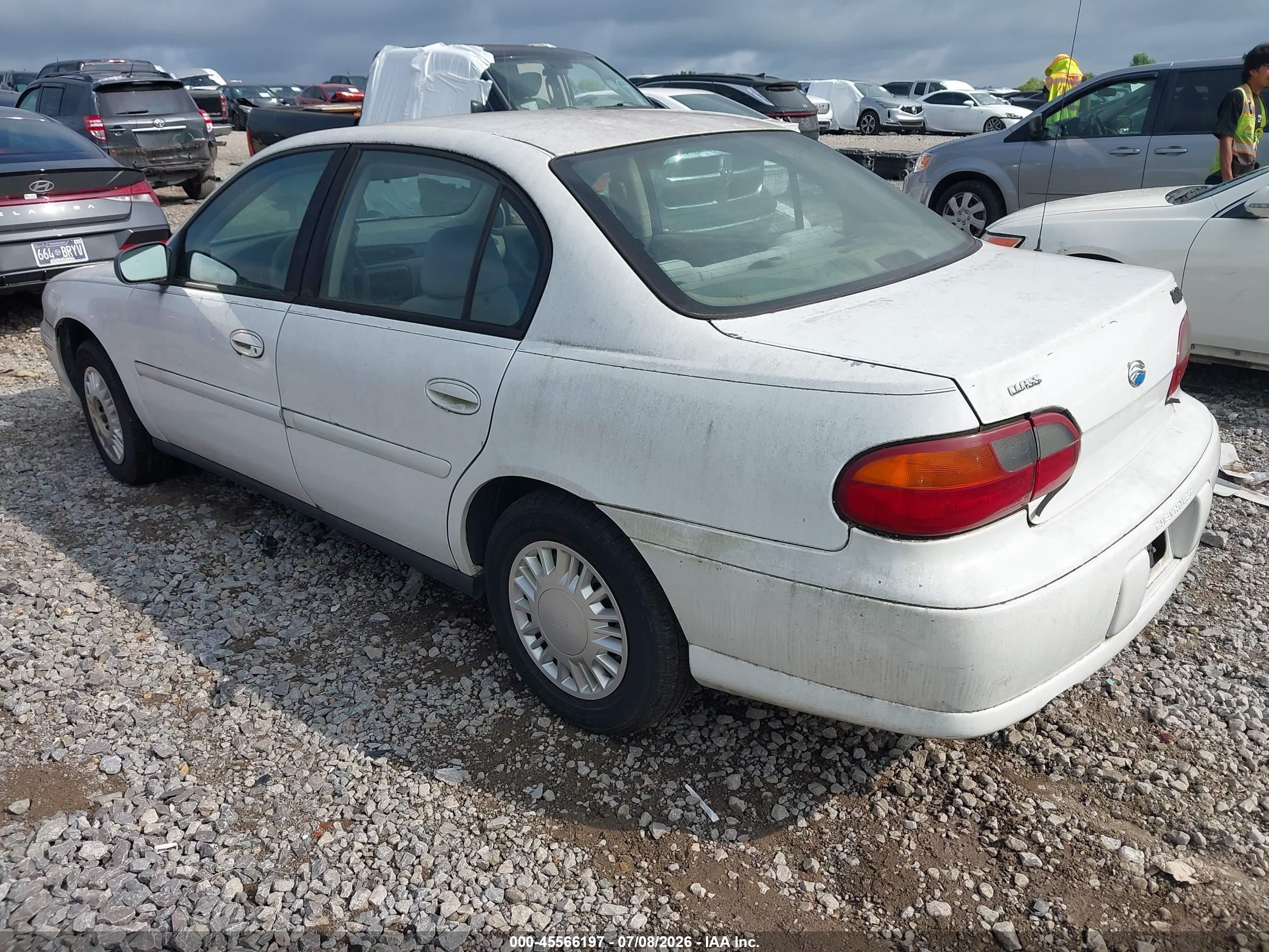 2004 Chevrolet Classic   Белый vin: 1G1ND52F74M576166