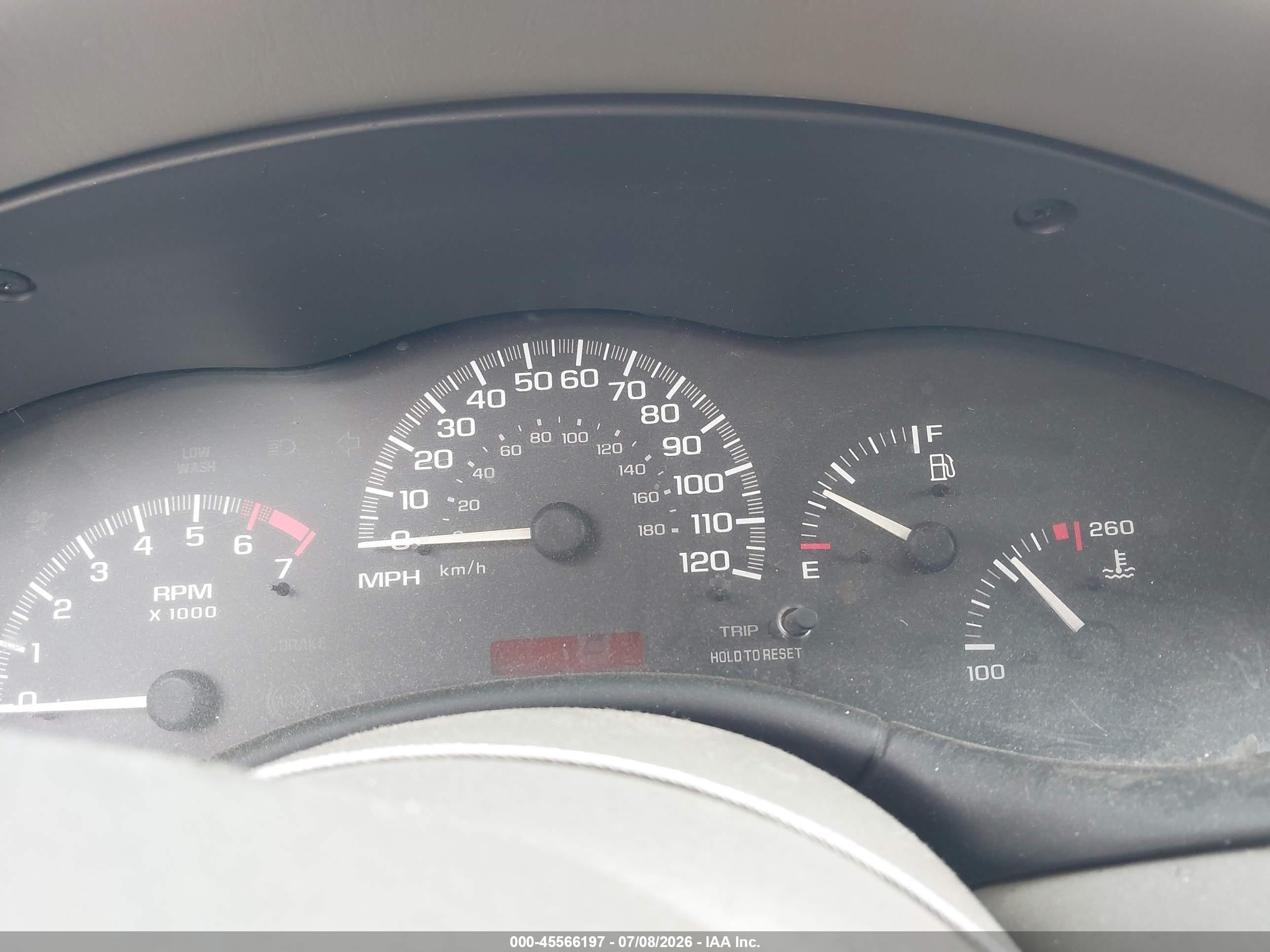 2004 Chevrolet Classic   Белый vin: 1G1ND52F74M576166