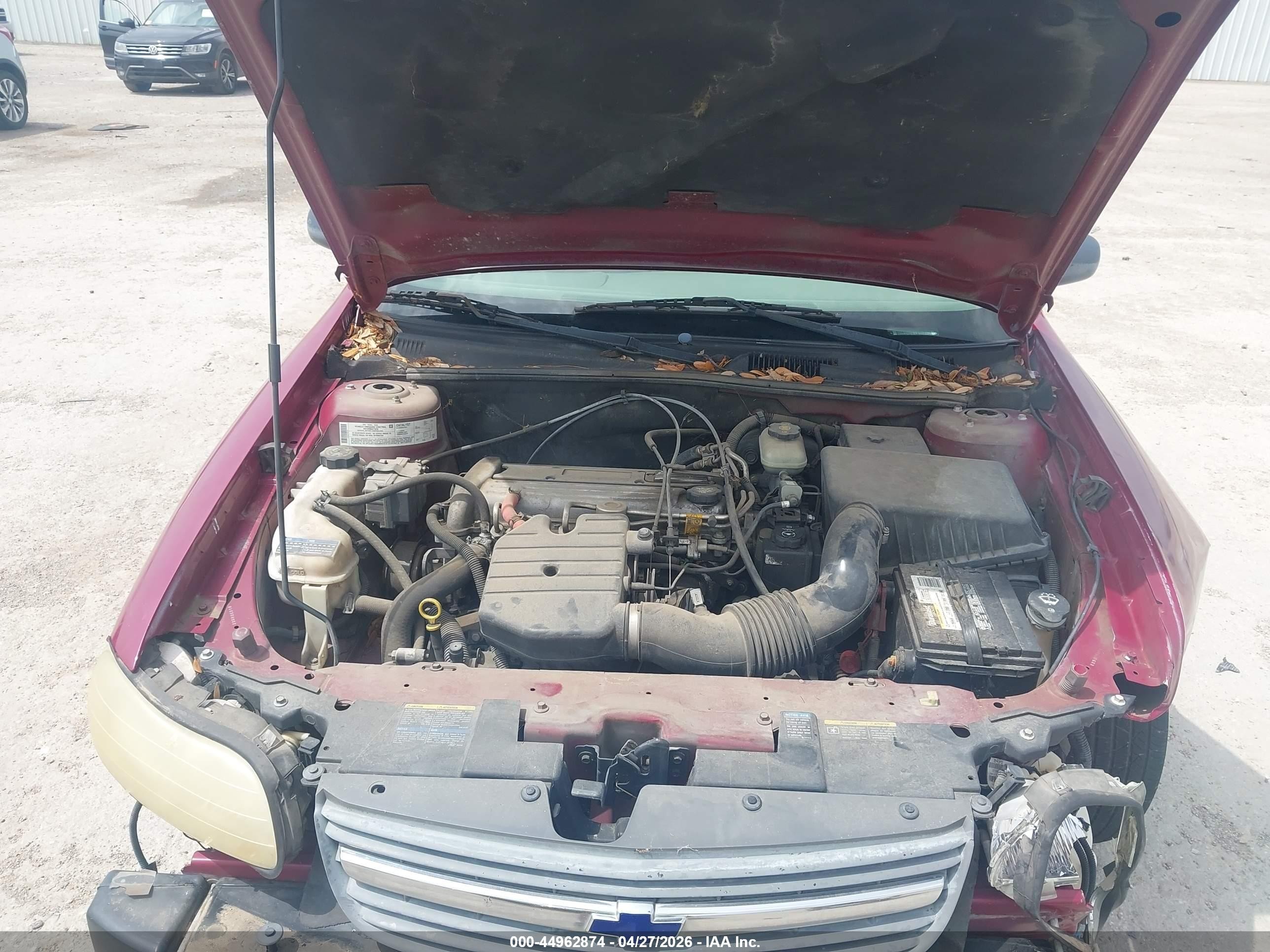 2004 Chevrolet Classic   Red vin: 1G1ND52F74M627827