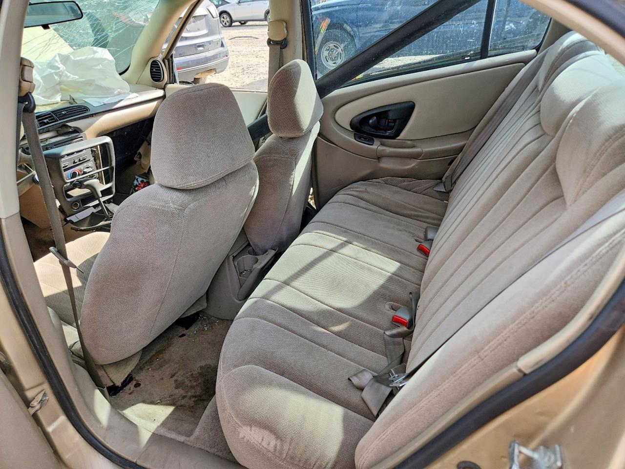 2004 Chevrolet Classic Beige vin: 1G1ND52F74M703756