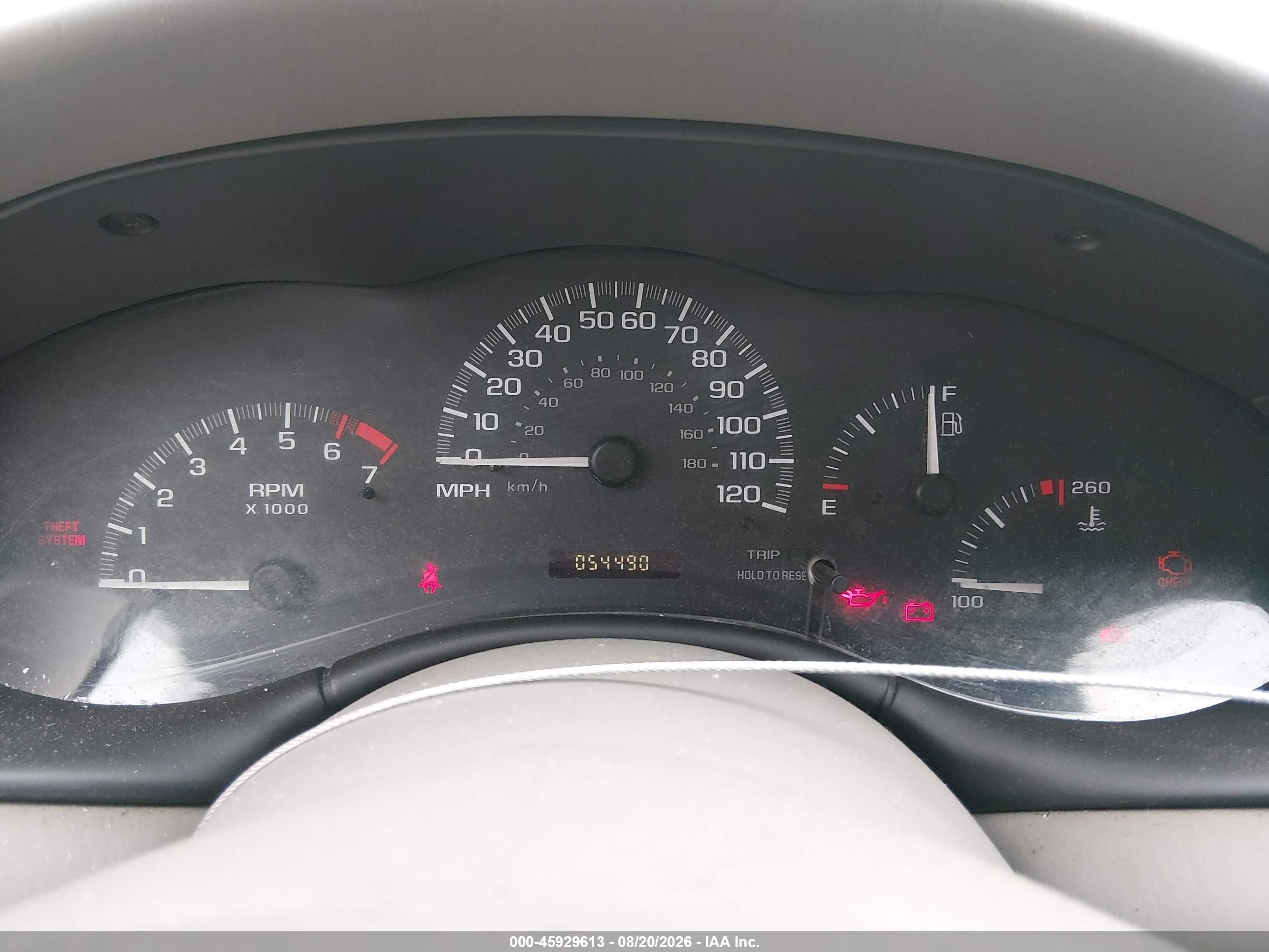 2004 Chevrolet Classic   White vin: 1G1ND52F84M621888