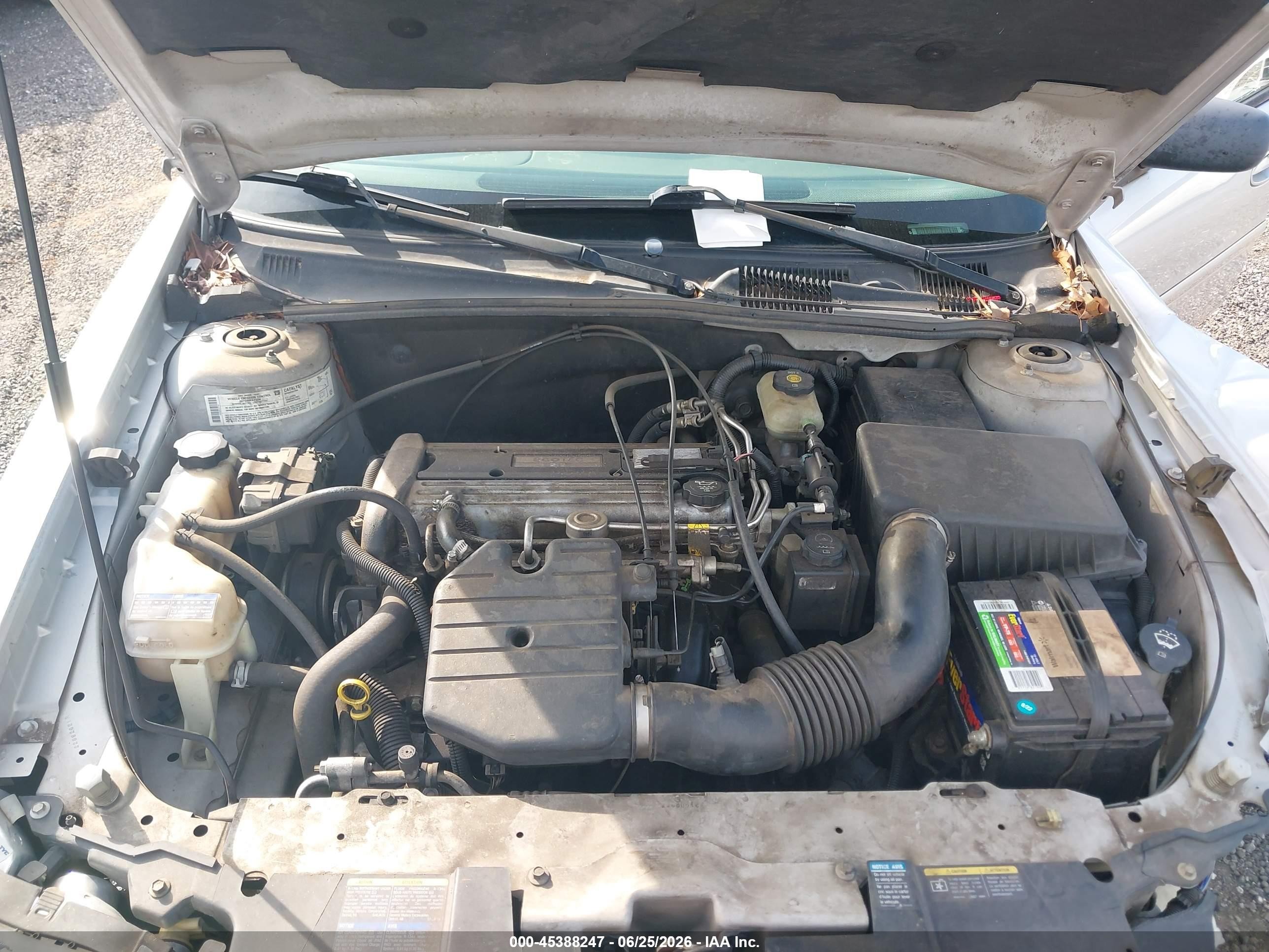 2004 Chevrolet Classic   Silver vin: 1G1ND52F84M681377