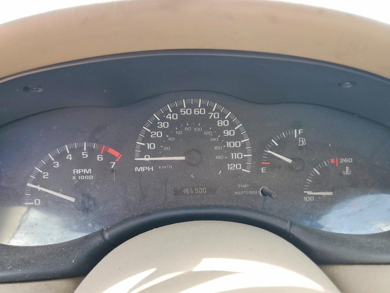 2004 Chevrolet Classic Белый vin: 1G1ND52F84M703619