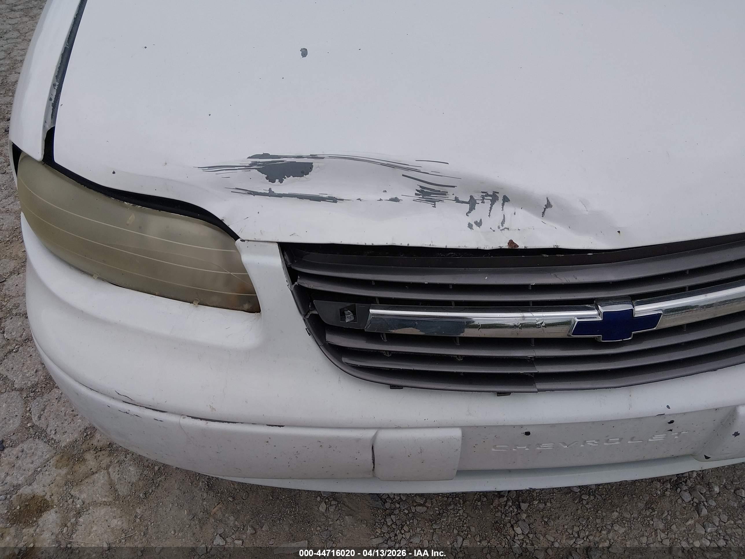 2005 Chevrolet Classic Белый vin: 1G1ND52F85M143313