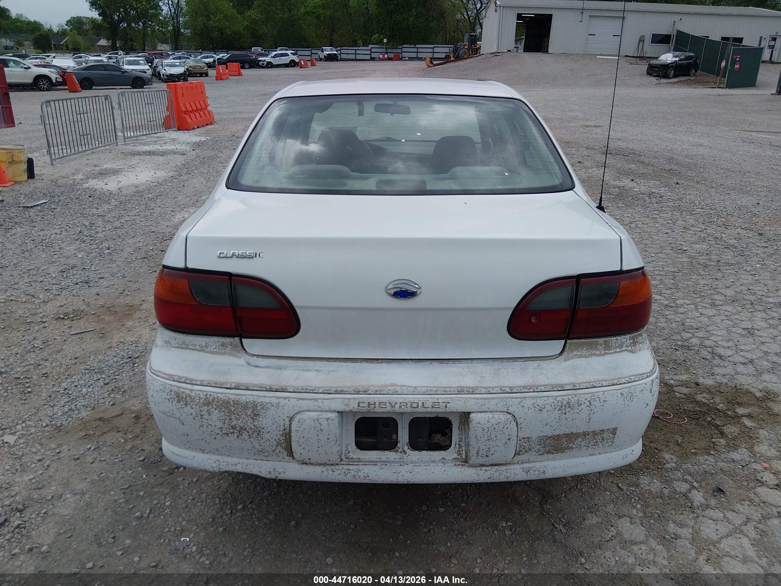 2005 Chevrolet Classic Белый vin: 1G1ND52F85M143313