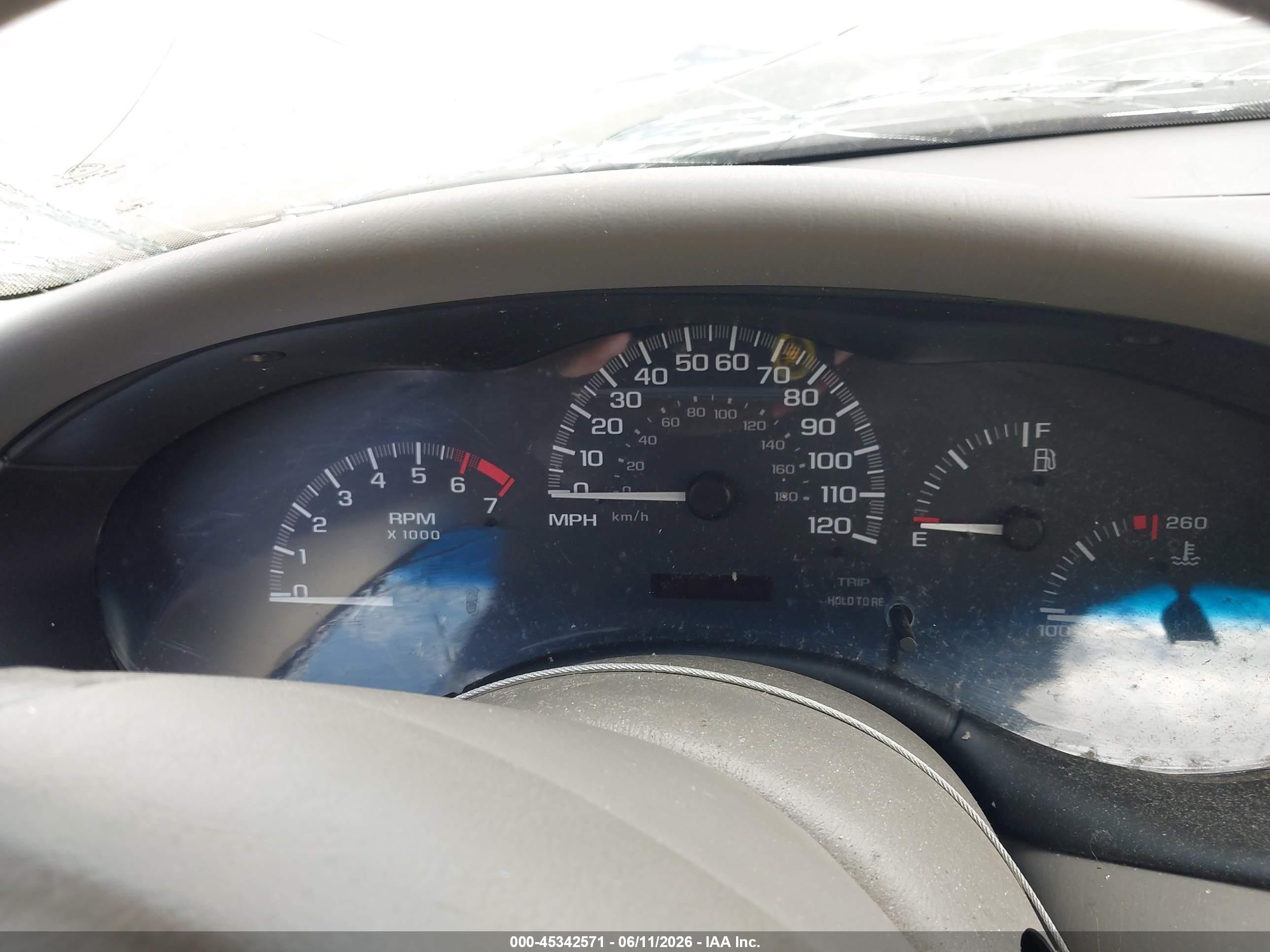 2005 Chevrolet Classic   Gray vin: 1G1ND52F95M229181