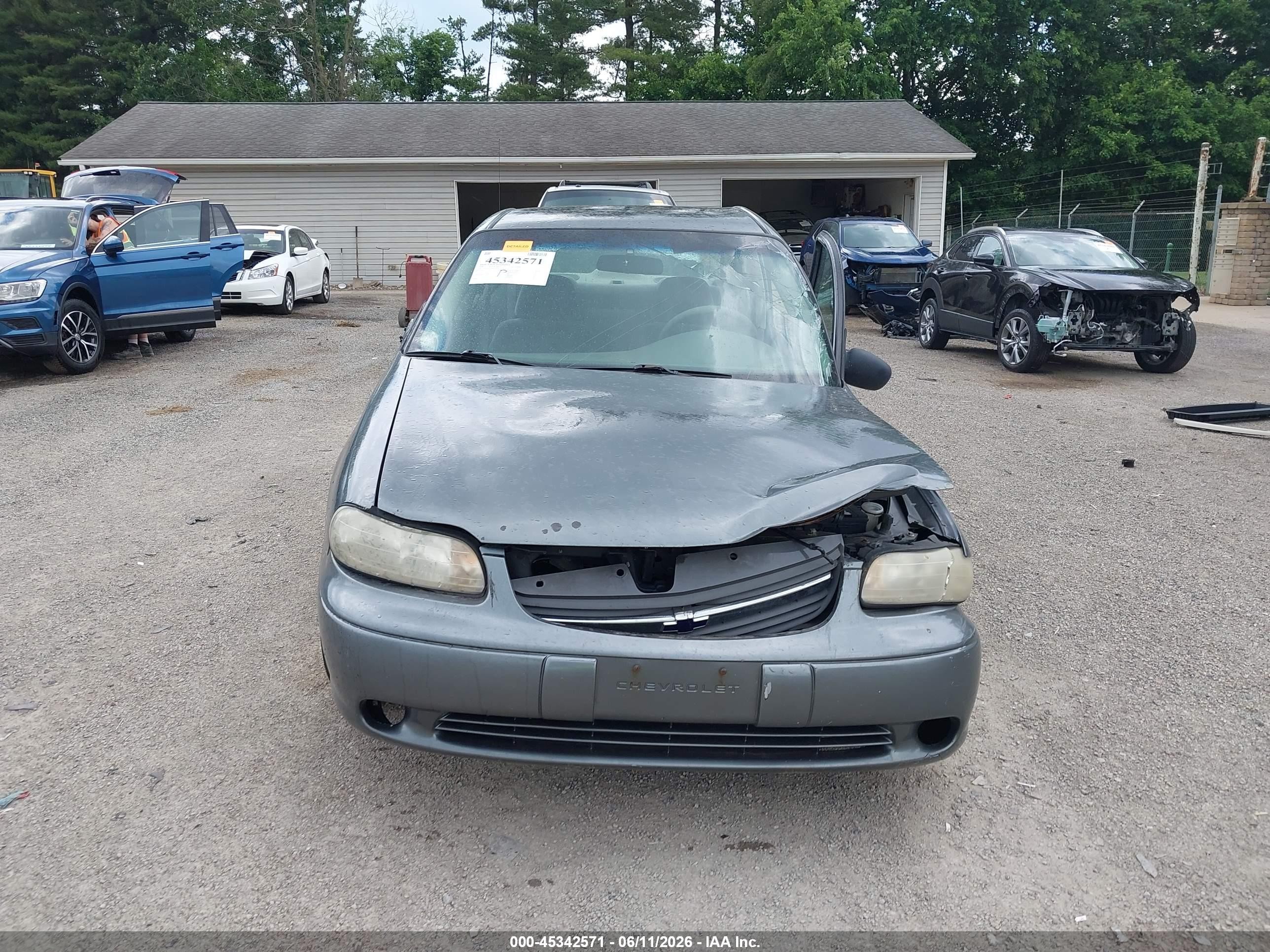 2005 Chevrolet Classic   Gray vin: 1G1ND52F95M229181
