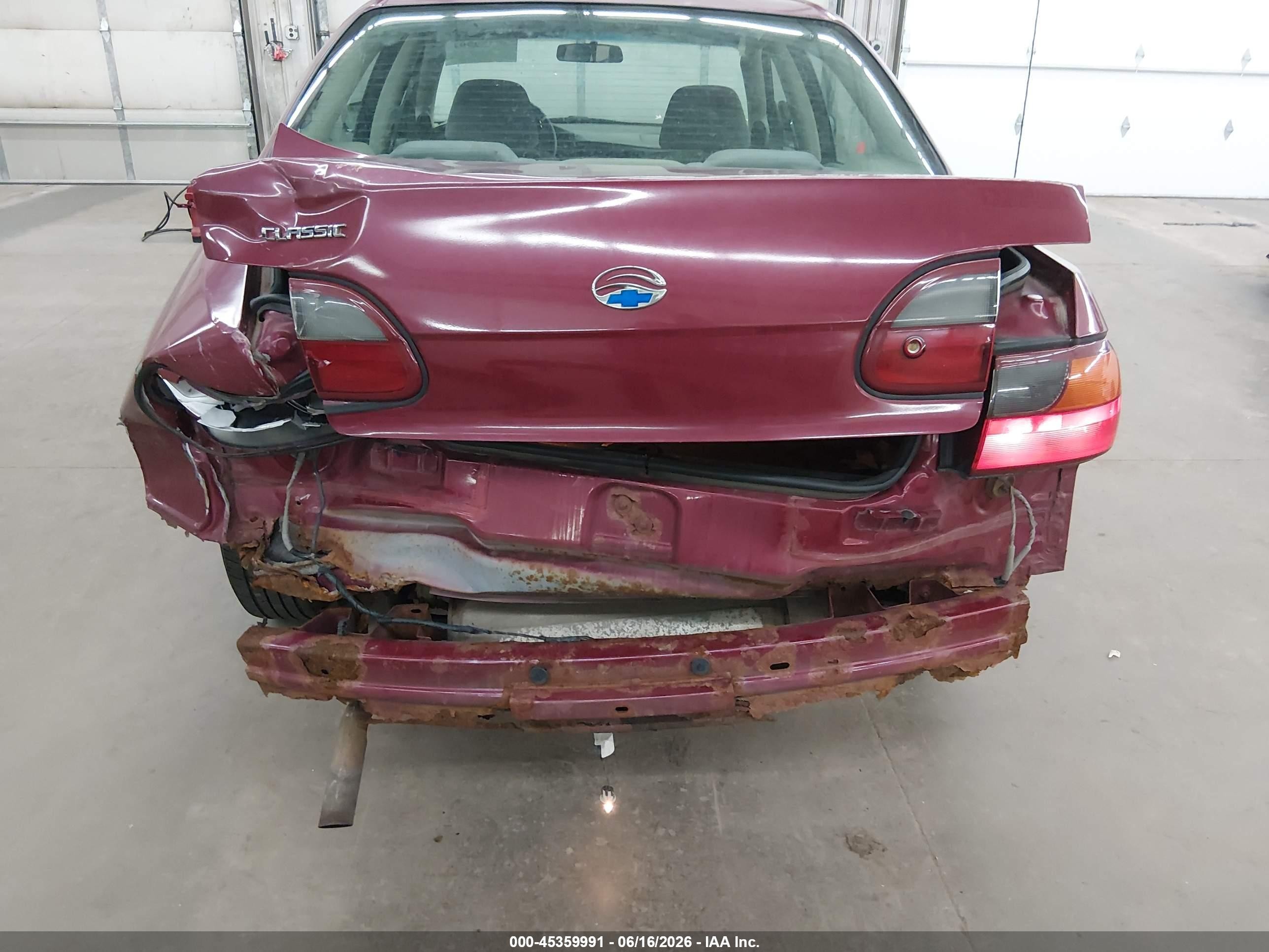 2004 Chevrolet Classic   Темно-бордовый vin: 1G1ND52FX4M649983