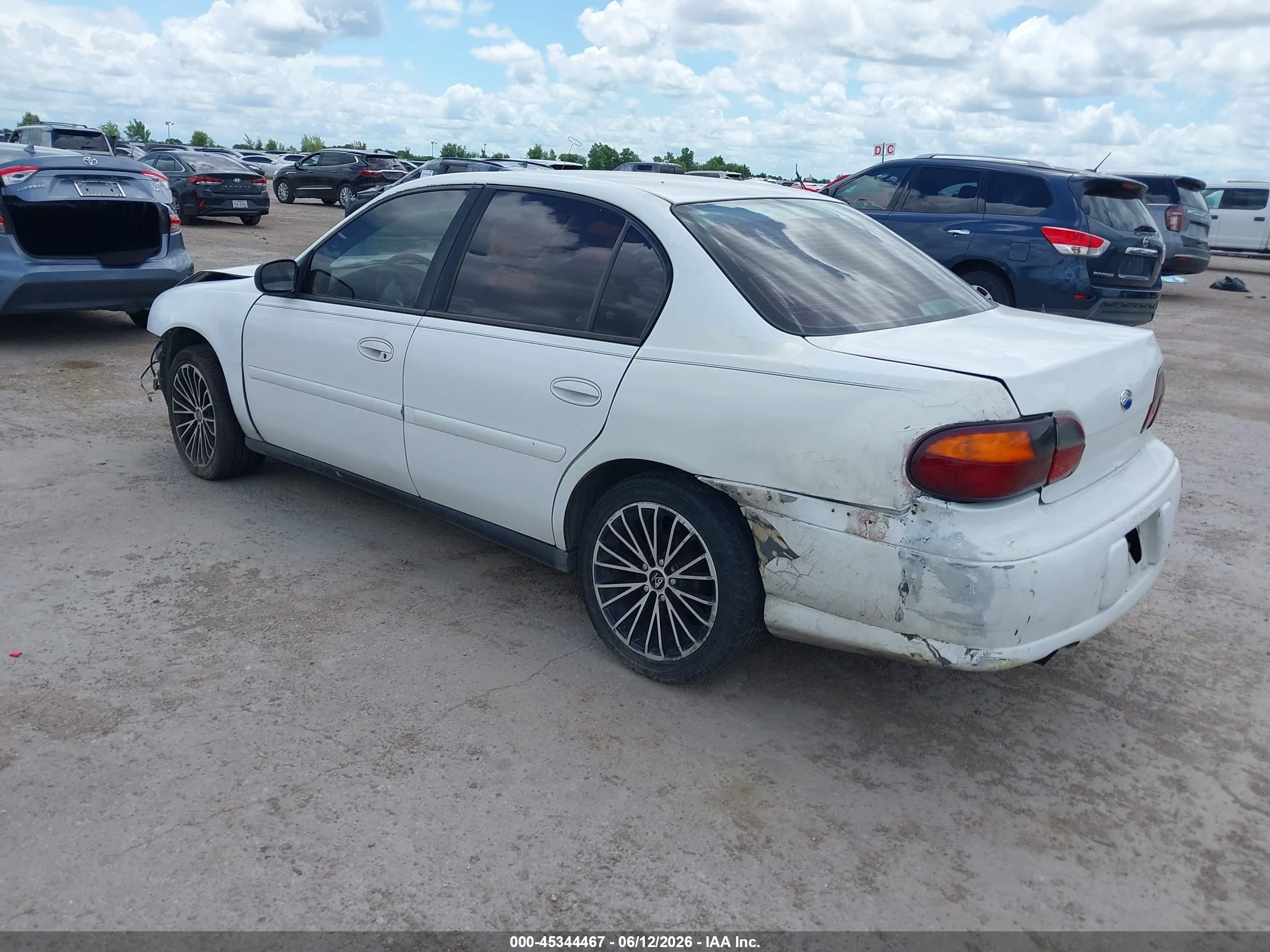 2005 Chevrolet Classic   White vin: 1G1ND52FX5M217637