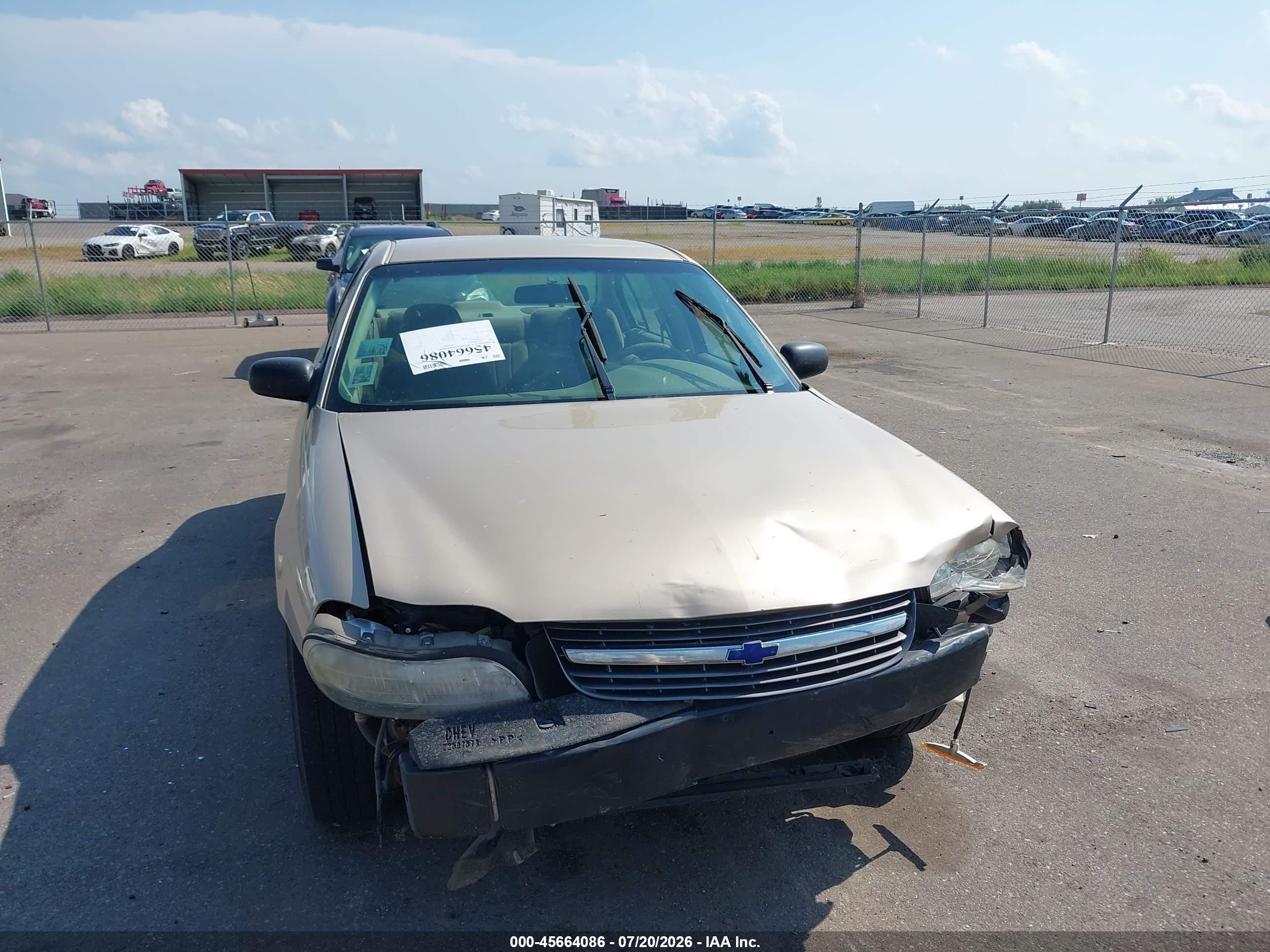 2001 Chevrolet Malibu   Gold vin: 1G1ND52J01M683057