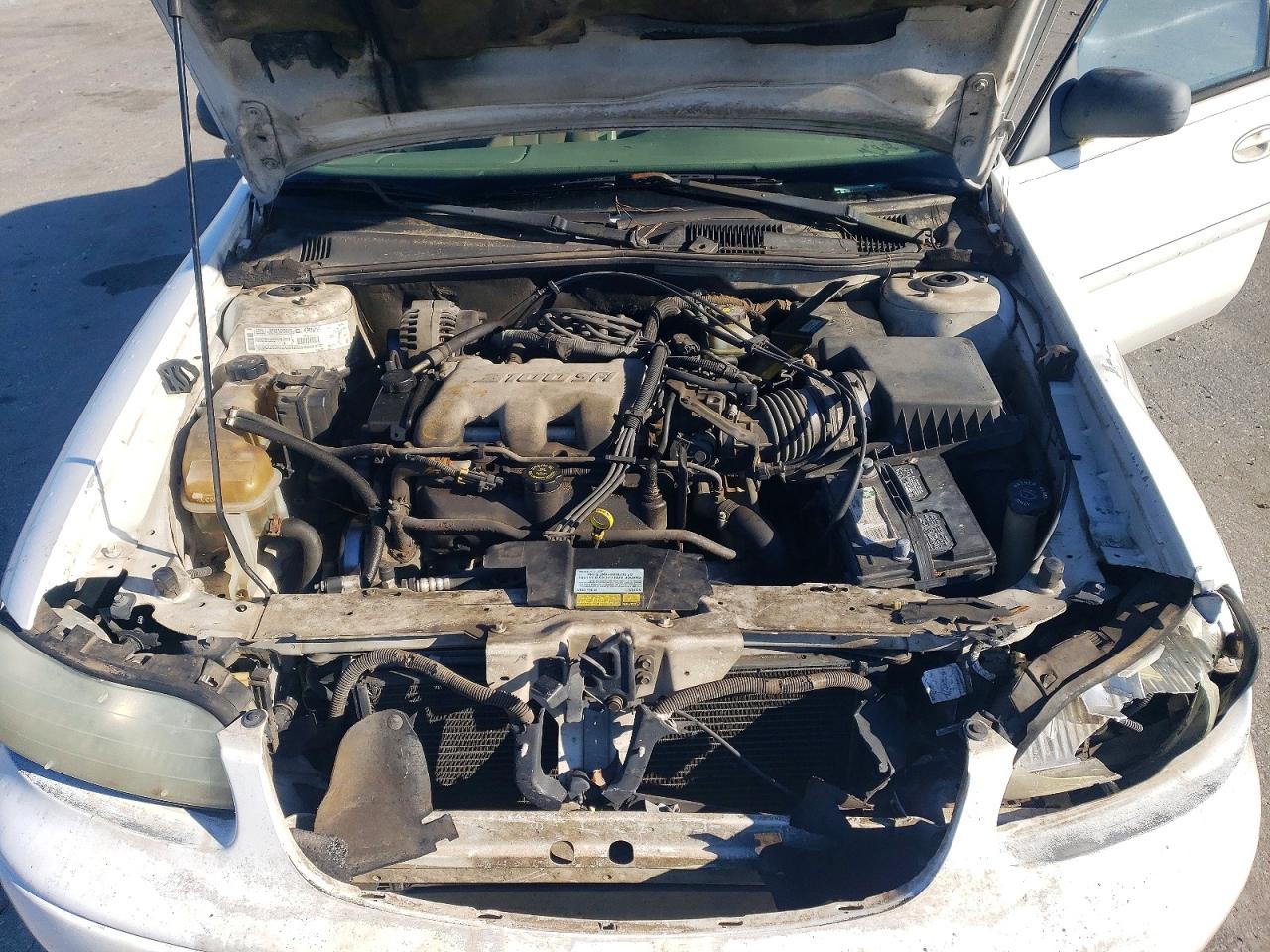2001 Chevrolet Malibu White vin: 1G1ND52J116125092