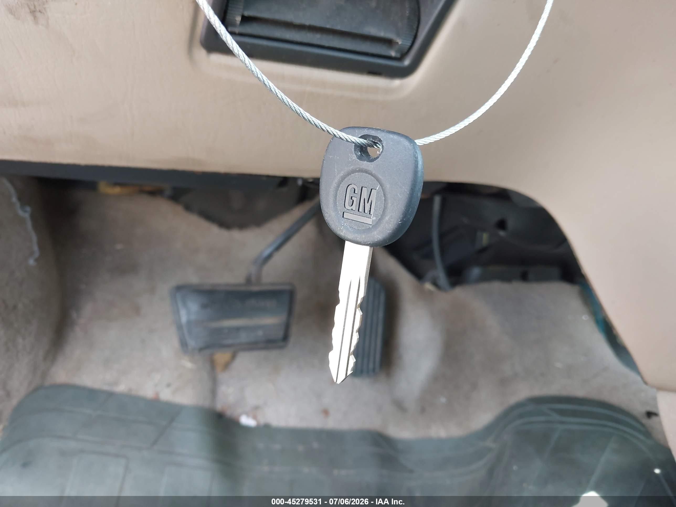 2002 Chevrolet Malibu   Green vin: 1G1ND52J22M717985