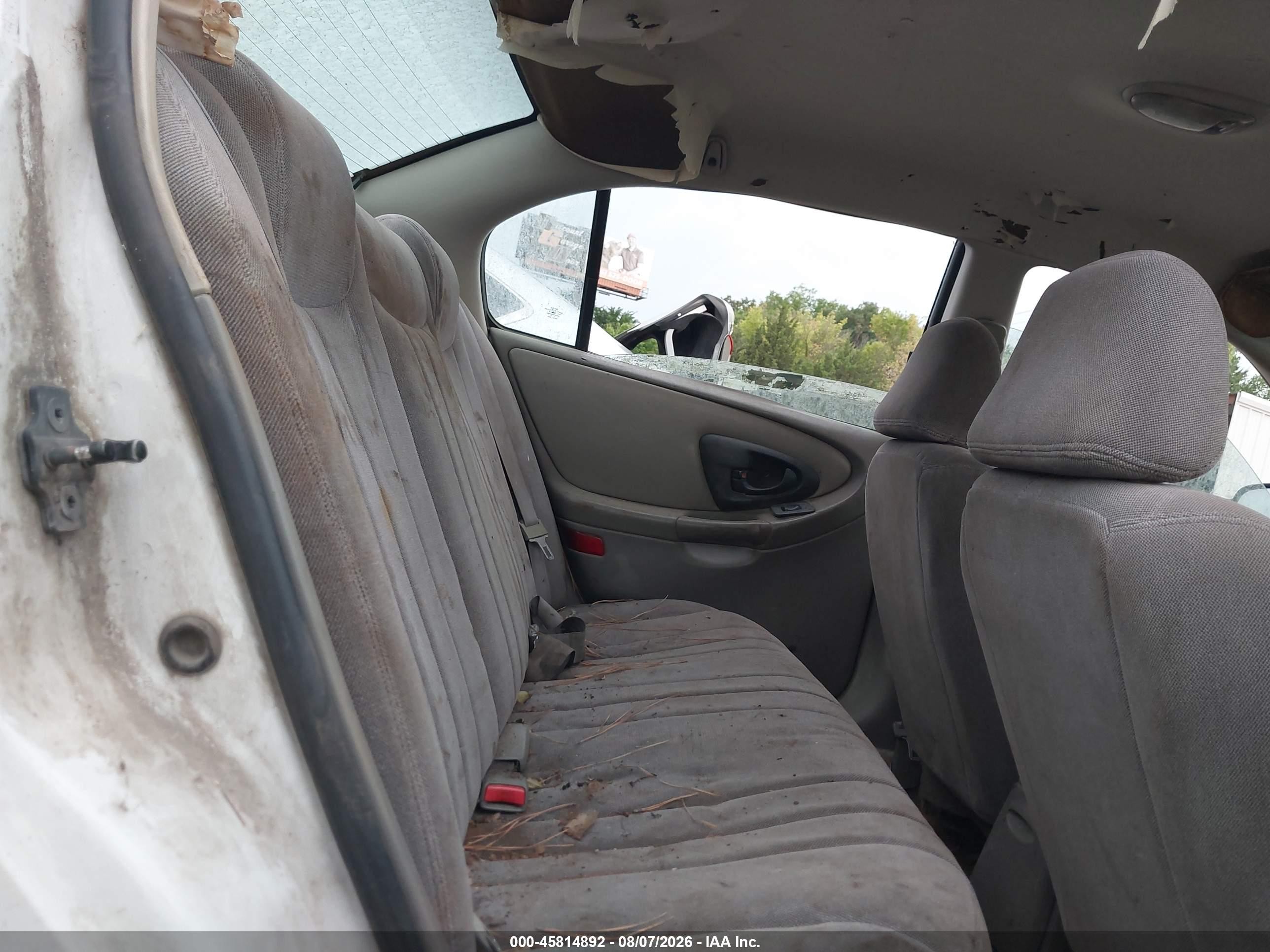 2003 Chevrolet Malibu   Белый vin: 1G1ND52J23M569581