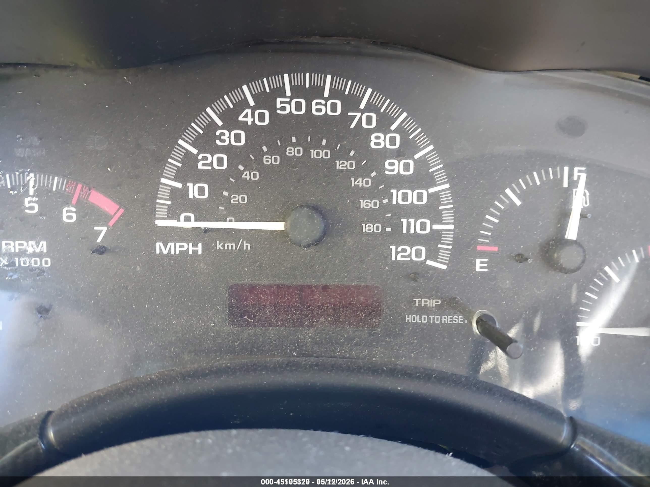 2000 Chevrolet Malibu   Gold vin: 1G1ND52J2Y6338885