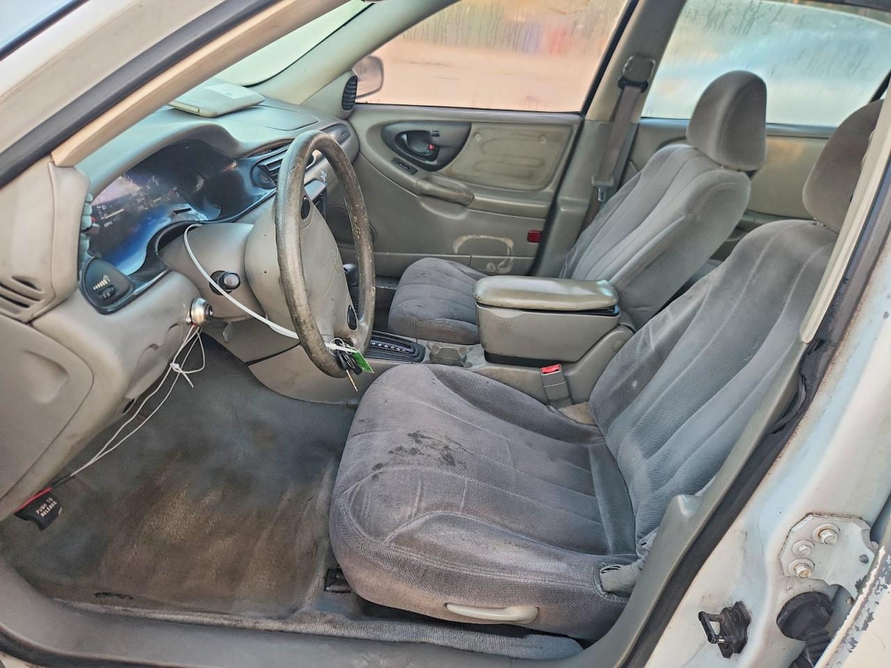 2003 Chevrolet Malibu White vin: 1G1ND52J33M639847