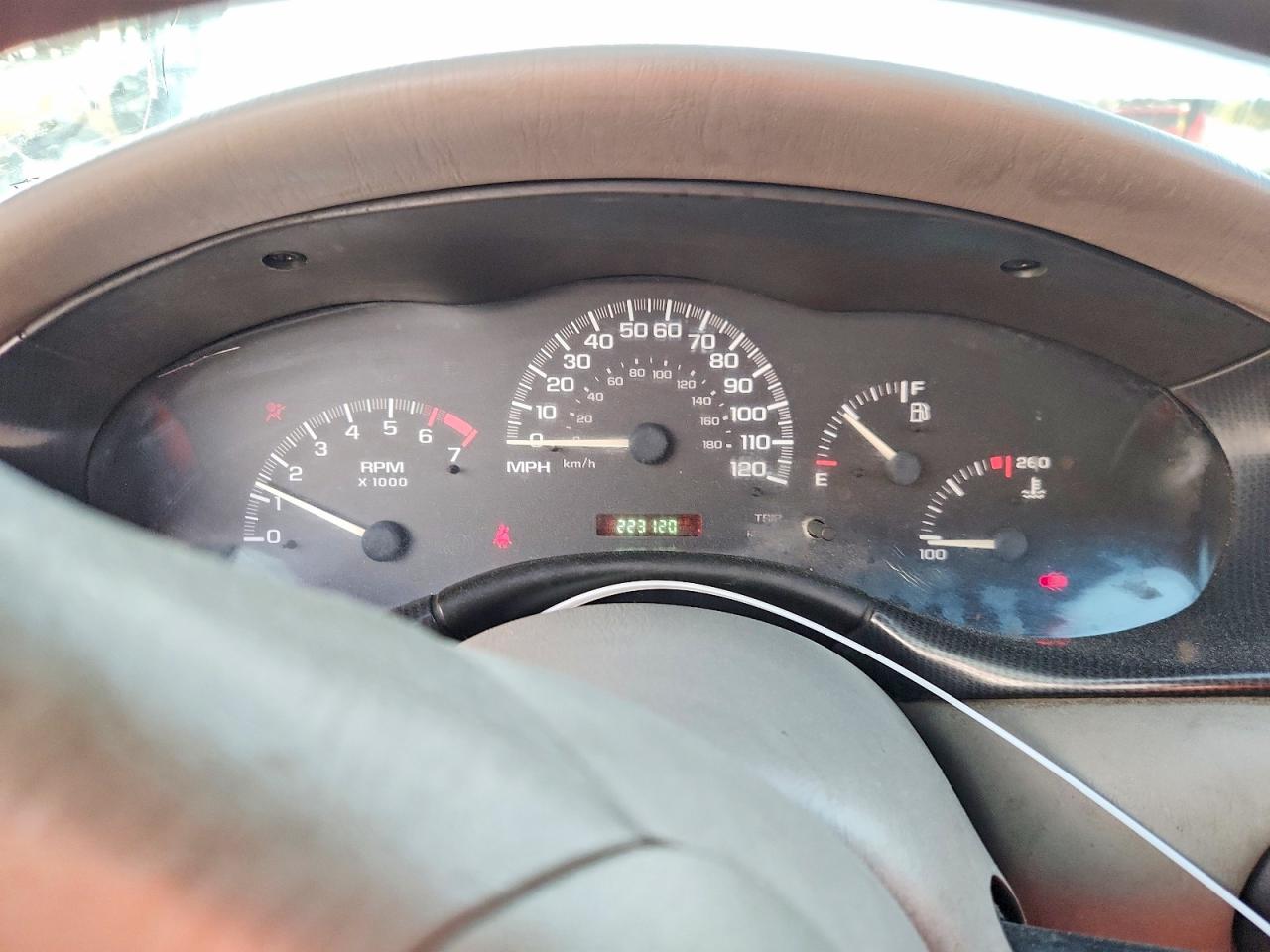 2003 Chevrolet Malibu White vin: 1G1ND52J33M639847