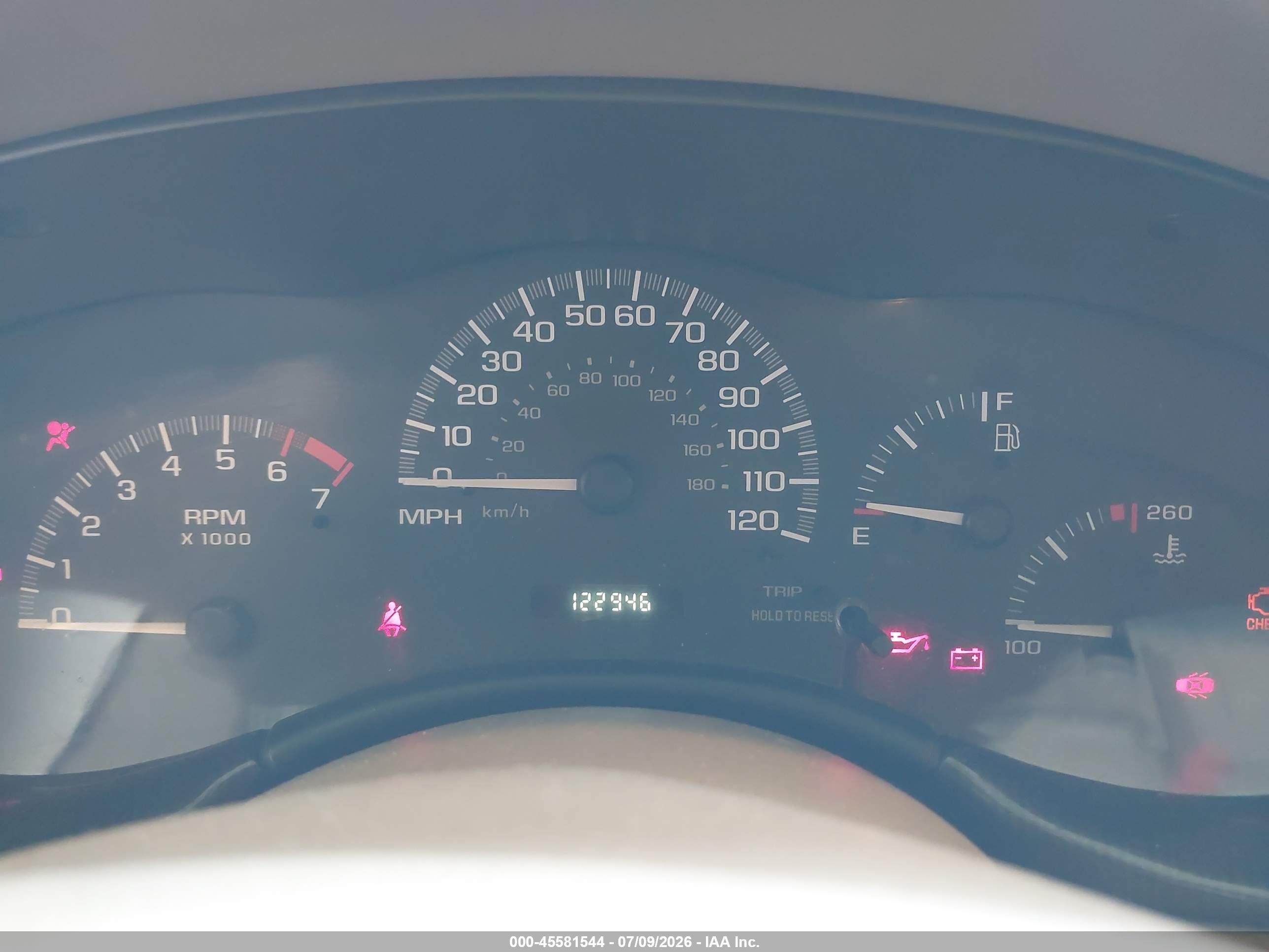 2003 Chevrolet Malibu   Gold vin: 1G1ND52J33M740449