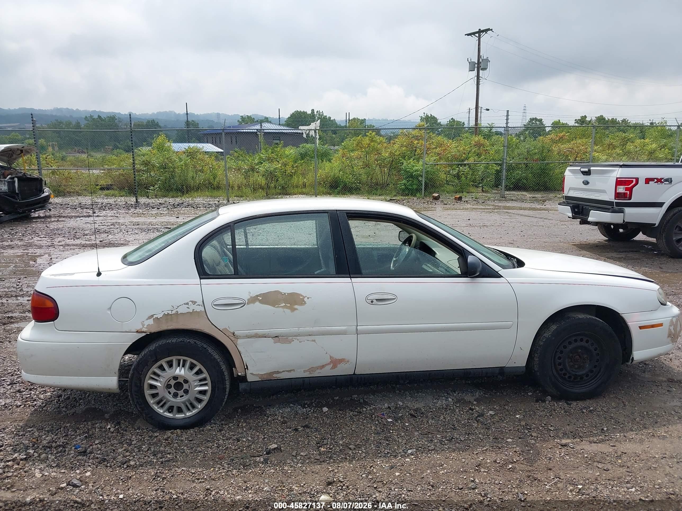 2003 Chevrolet Malibu   Белый vin: 1G1ND52J43M727127