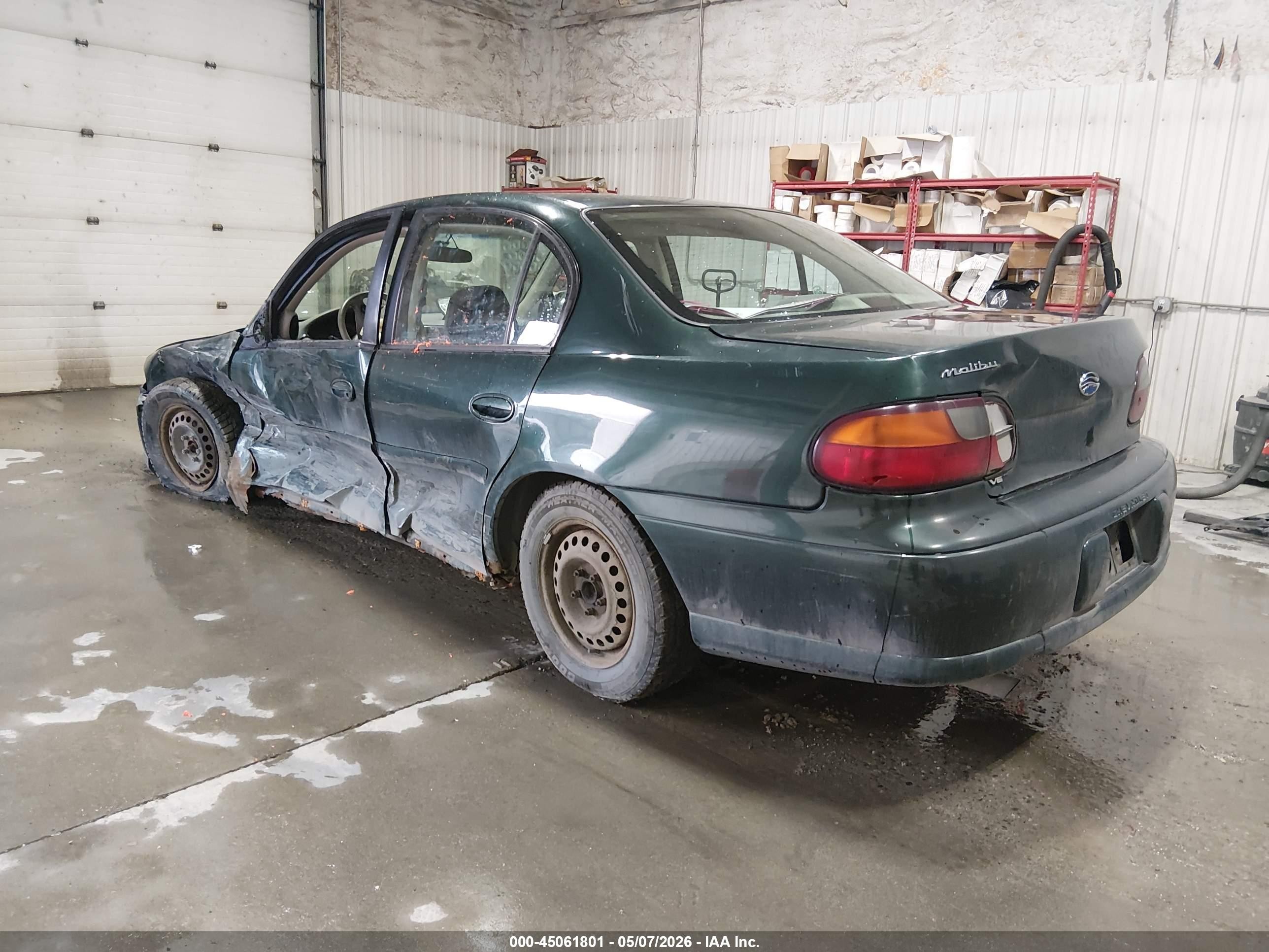 2002 Chevrolet Malibu   Green vin: 1G1ND52J52M694430