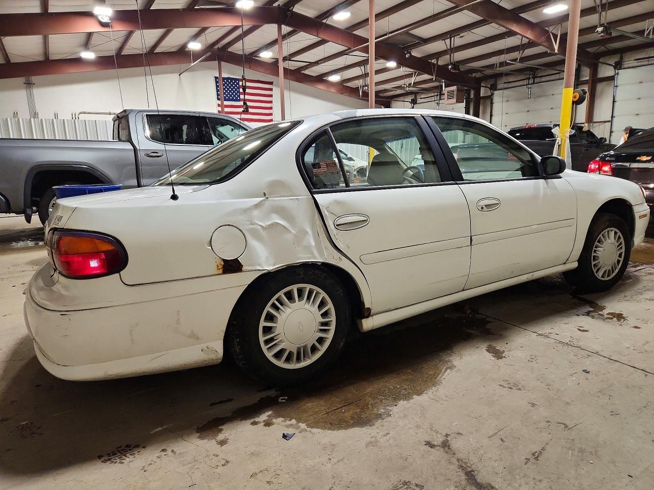 2000 Chevrolet Malibu White vin: 1G1ND52J5Y6335883