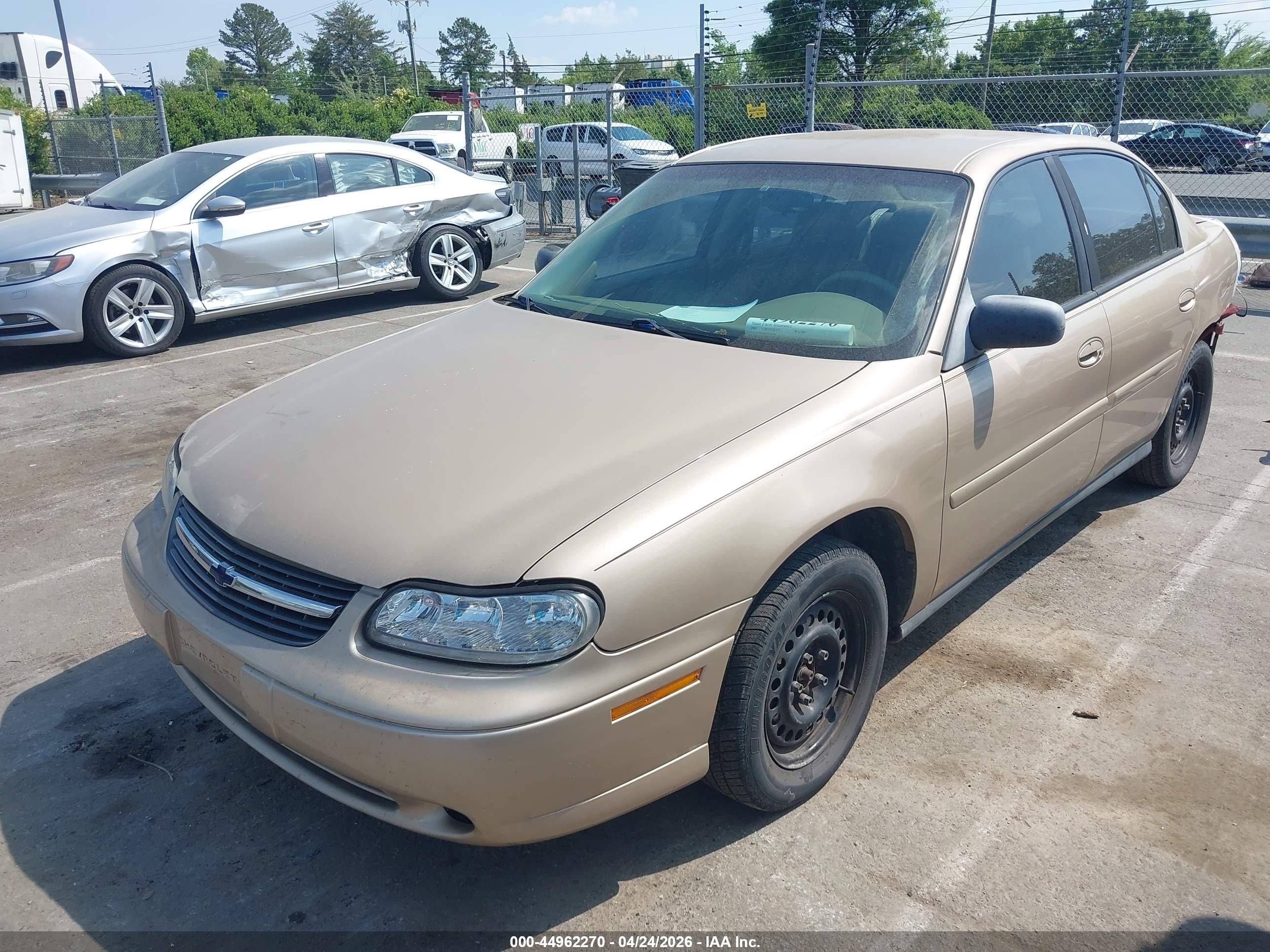 2001 Chevrolet Malibu   Gold vin: 1G1ND52J616206010