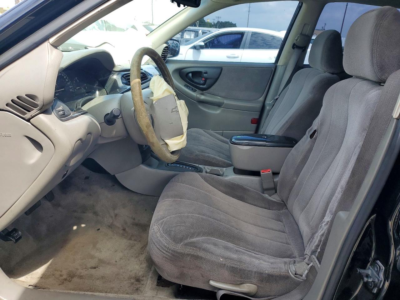2002 Chev Malibu Black vin: 1G1ND52J72M544531