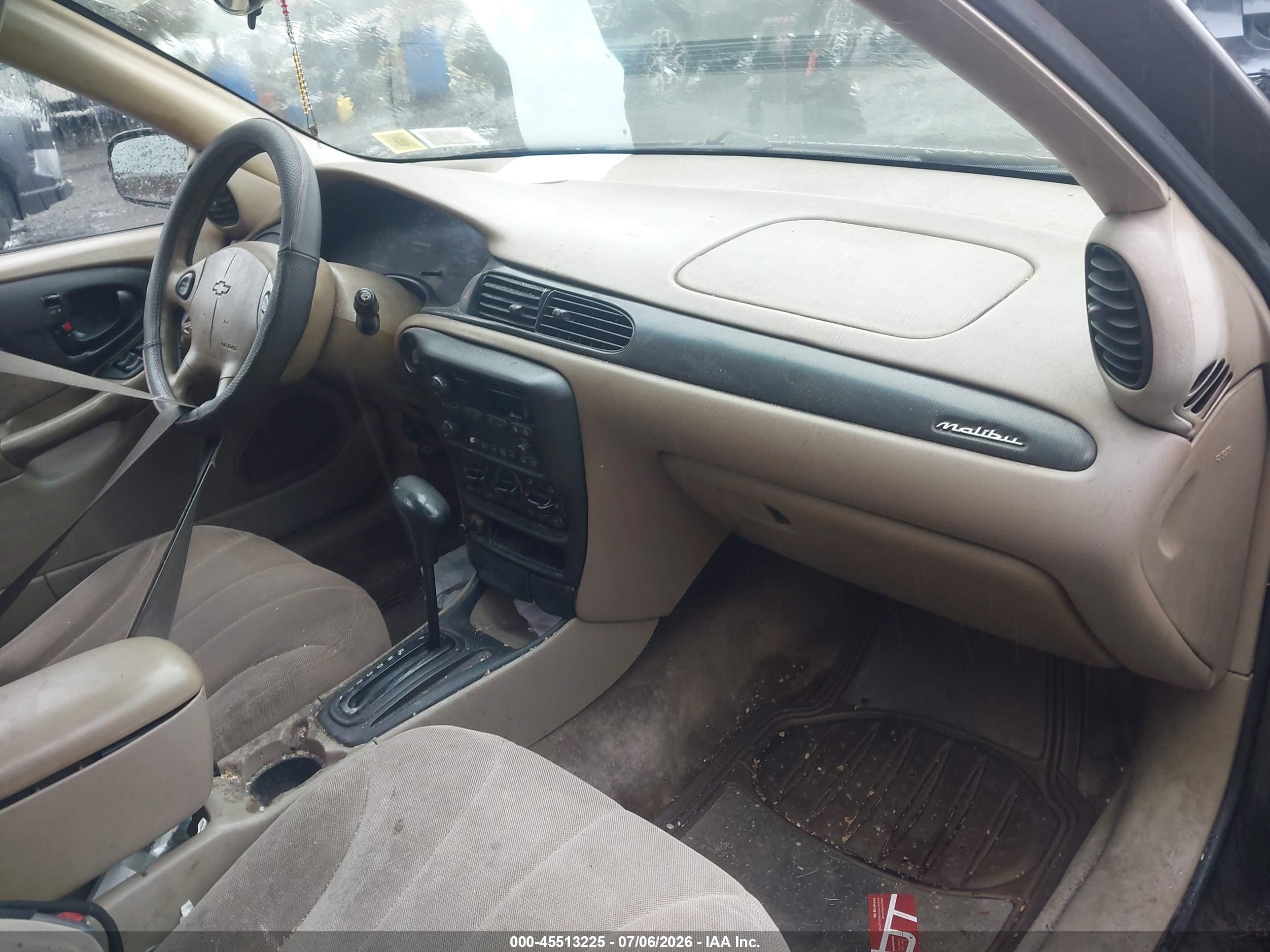2002 Chevrolet Malibu   Brown vin: 1G1ND52J72M681825