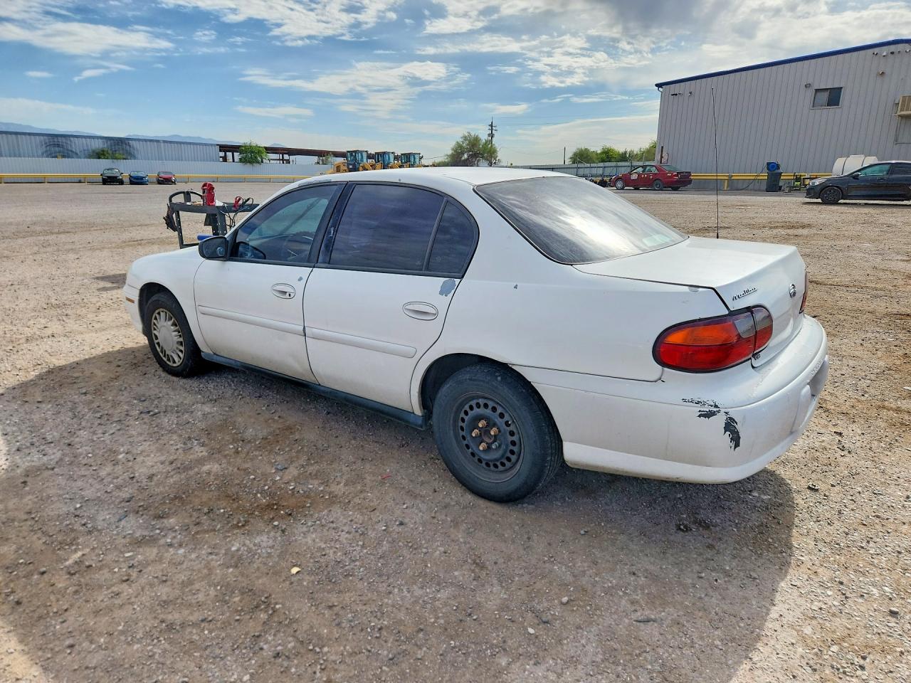 2001 Chevrolet Malibu White vin: 1G1ND52J916127320