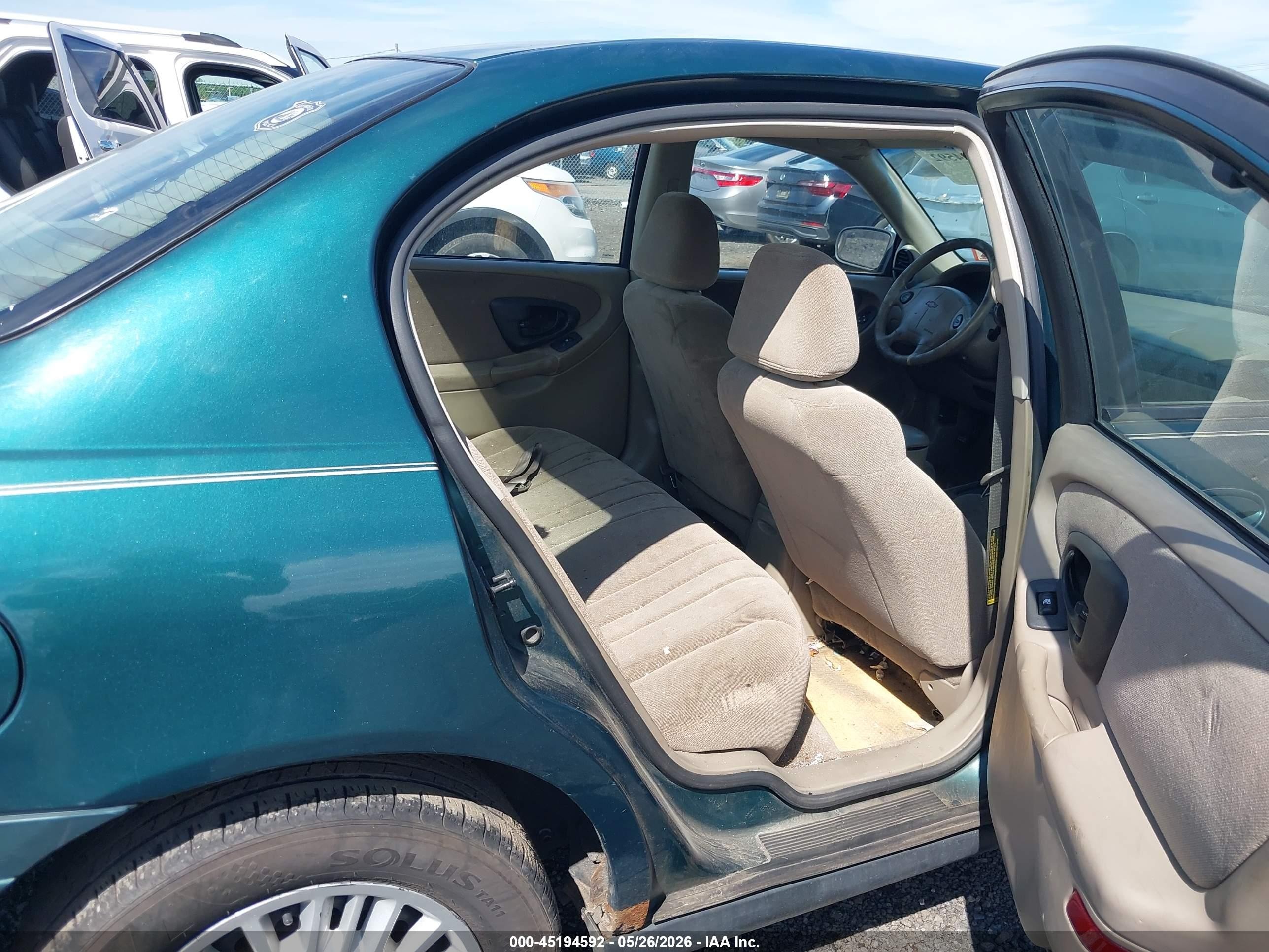 2001 Chevrolet Malibu   Green vin: 1G1ND52J916155294