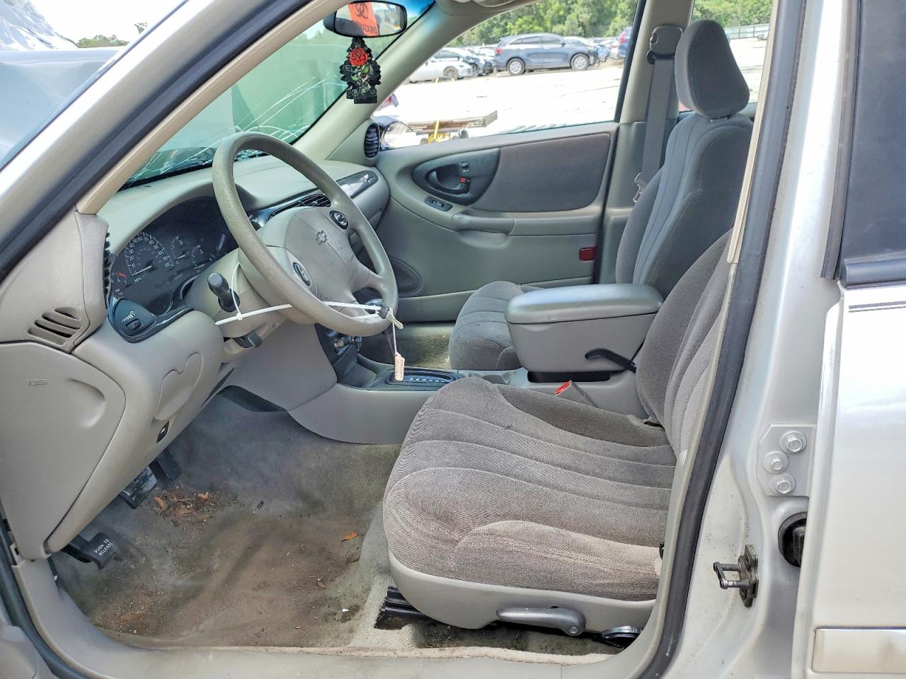 2001 Chevrolet Malibu Серебряный vin: 1G1ND52J916257677